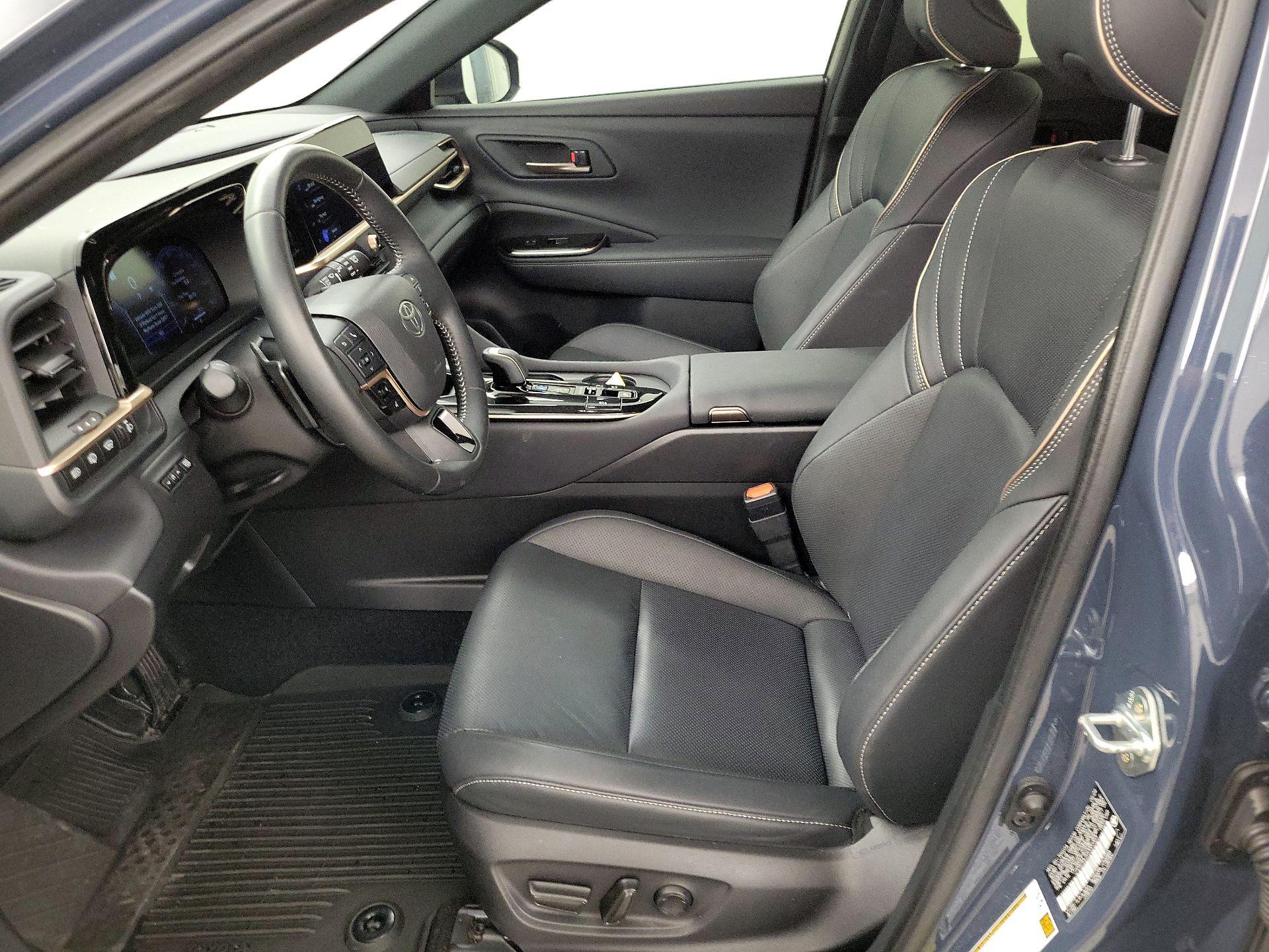 Thumbnail: 2025 Toyota Crown Signia - 11