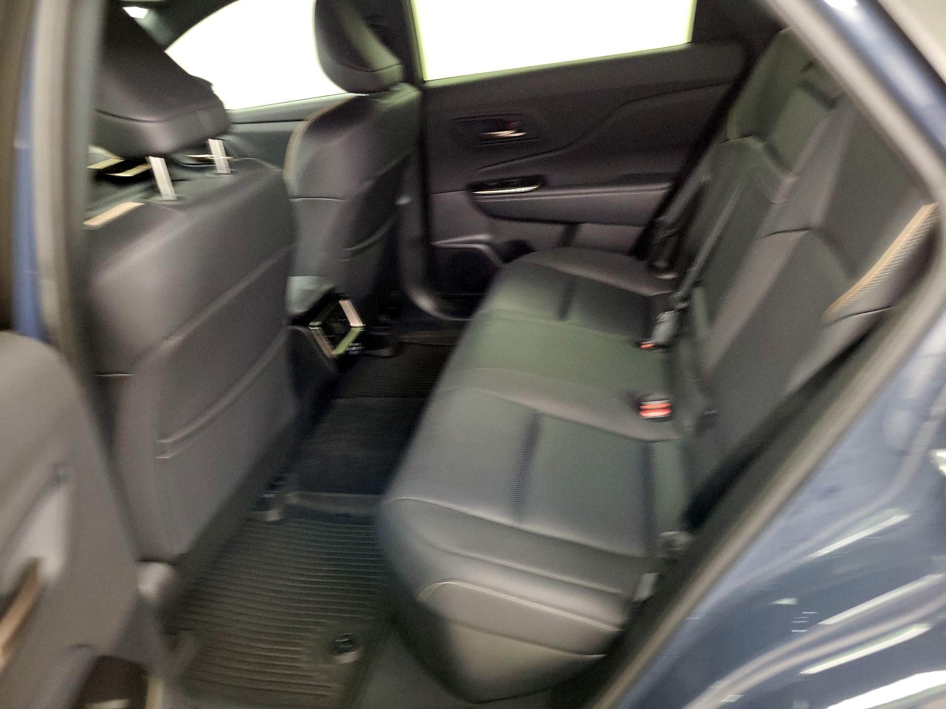 Thumbnail: 2025 Toyota Crown Signia - 19