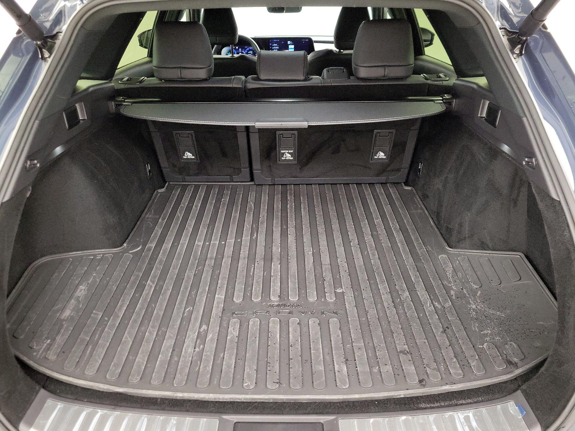 Thumbnail: 2025 Toyota Crown Signia - 20