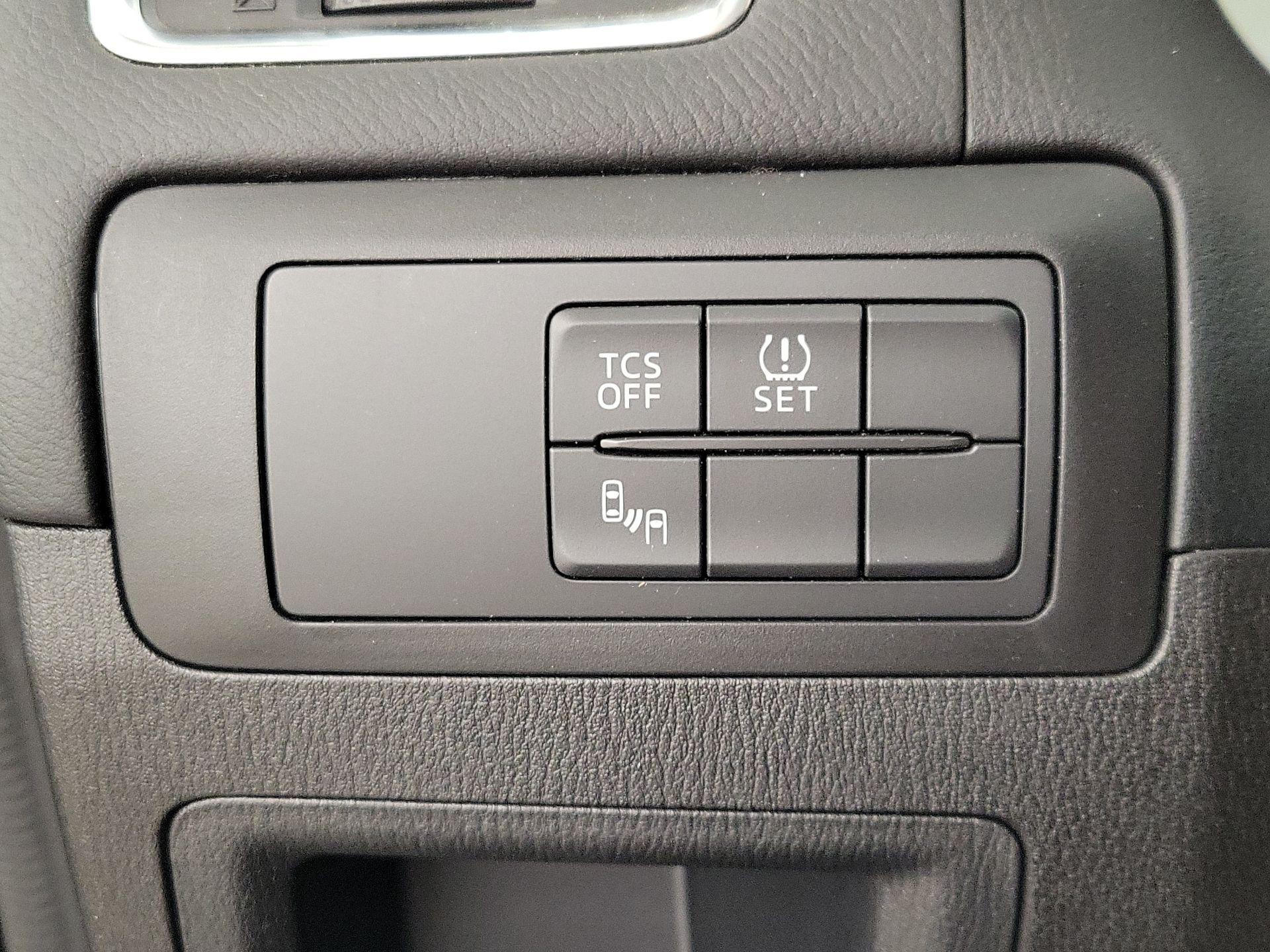 Thumbnail: 2016 Mazda CX-5 - 13