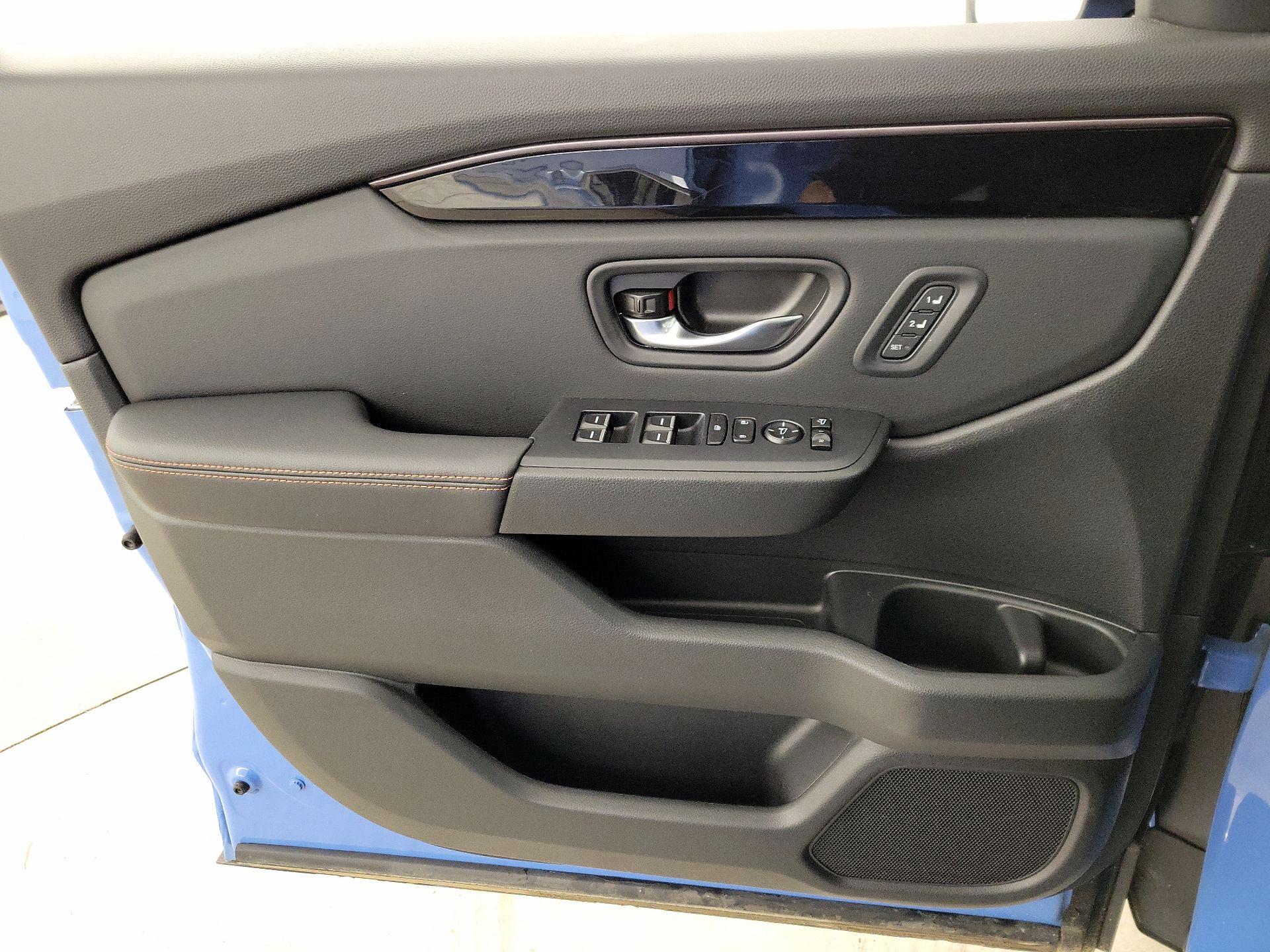 Thumbnail: 2025 Honda Pilot - 12