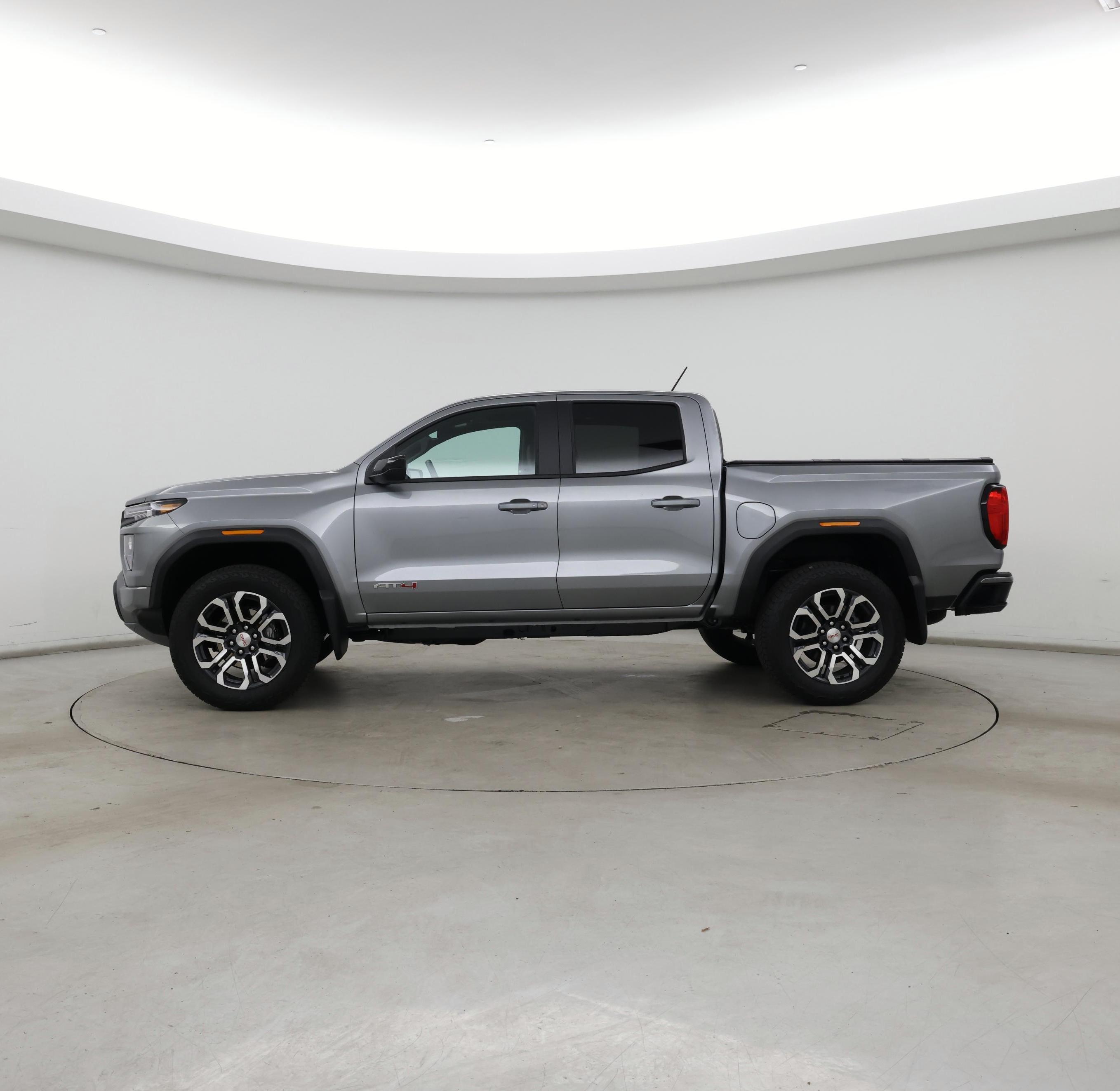 Thumbnail: 2024 GMC Canyon - 3