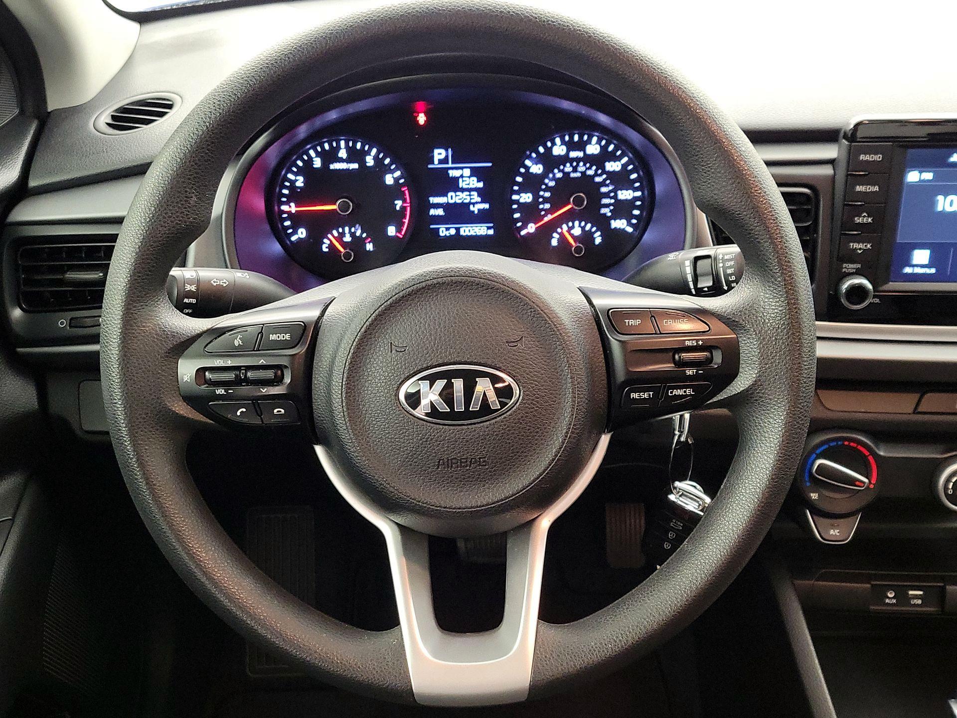 Thumbnail: 2019 Kia Rio - 10