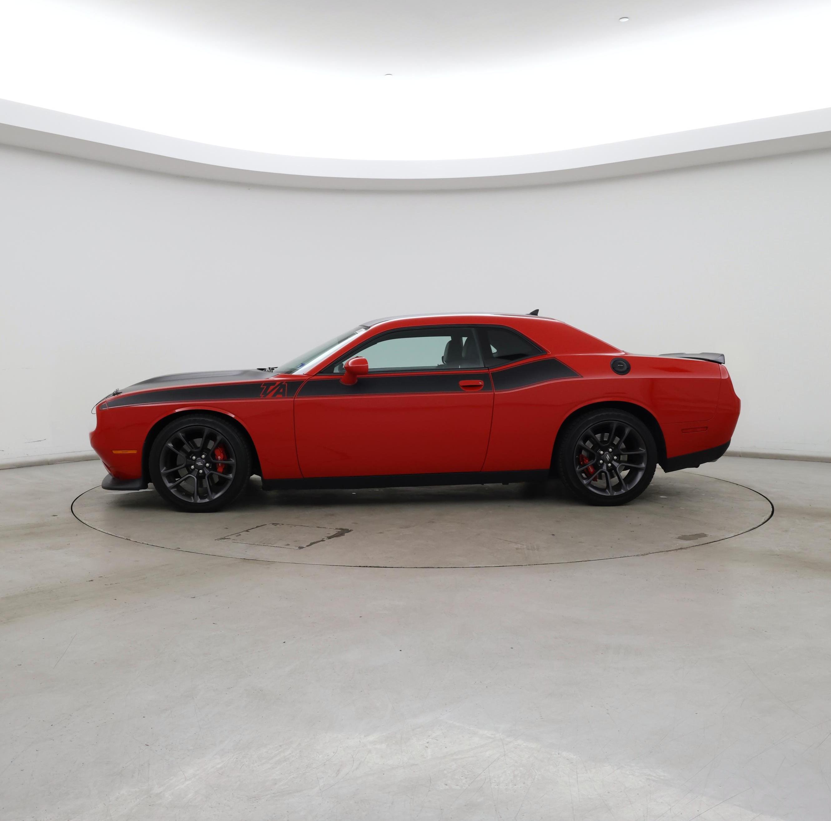 Thumbnail: 2022 Dodge Challenger - 3