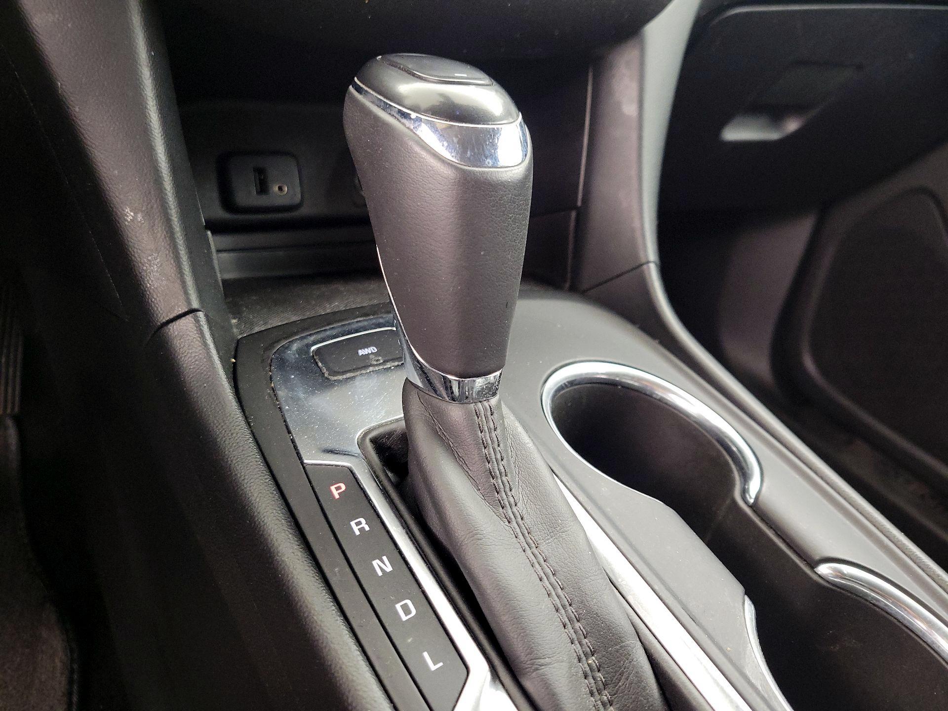 Thumbnail: 2018 Chevrolet Equinox - 17