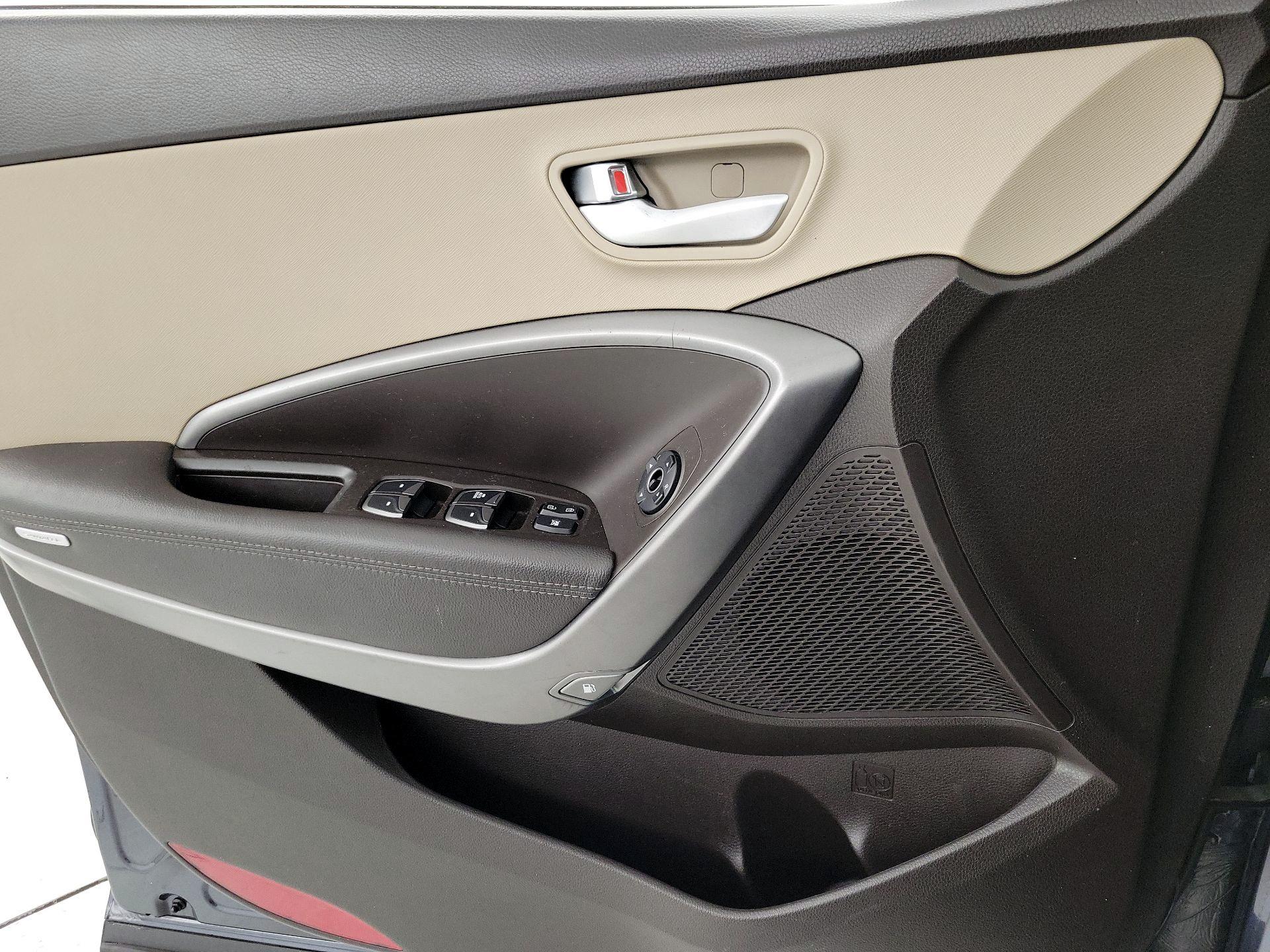 Thumbnail: 2018 Hyundai Santa Fe - 12