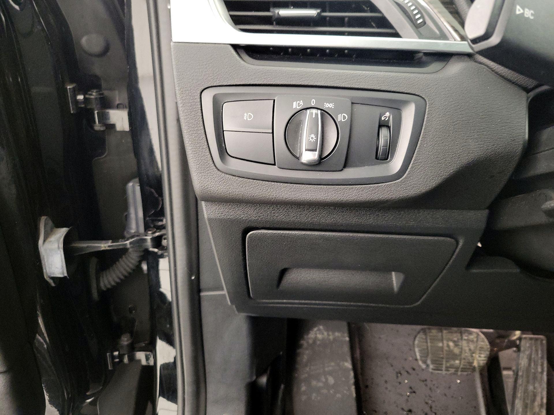 Thumbnail: 2018 BMW X1 - 13