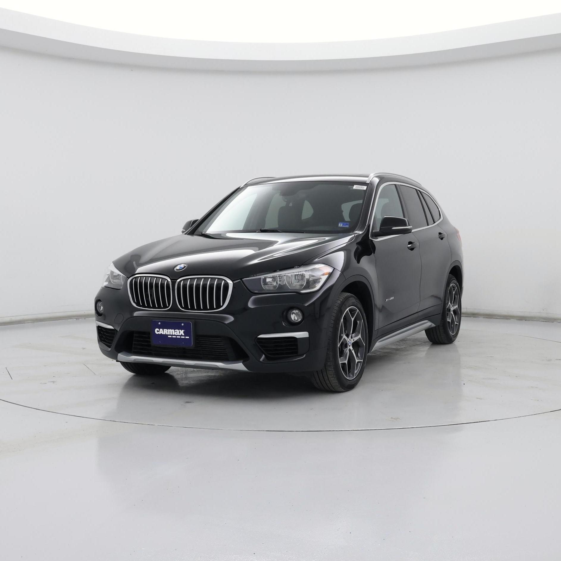 Thumbnail: 2018 BMW X1 - 4
