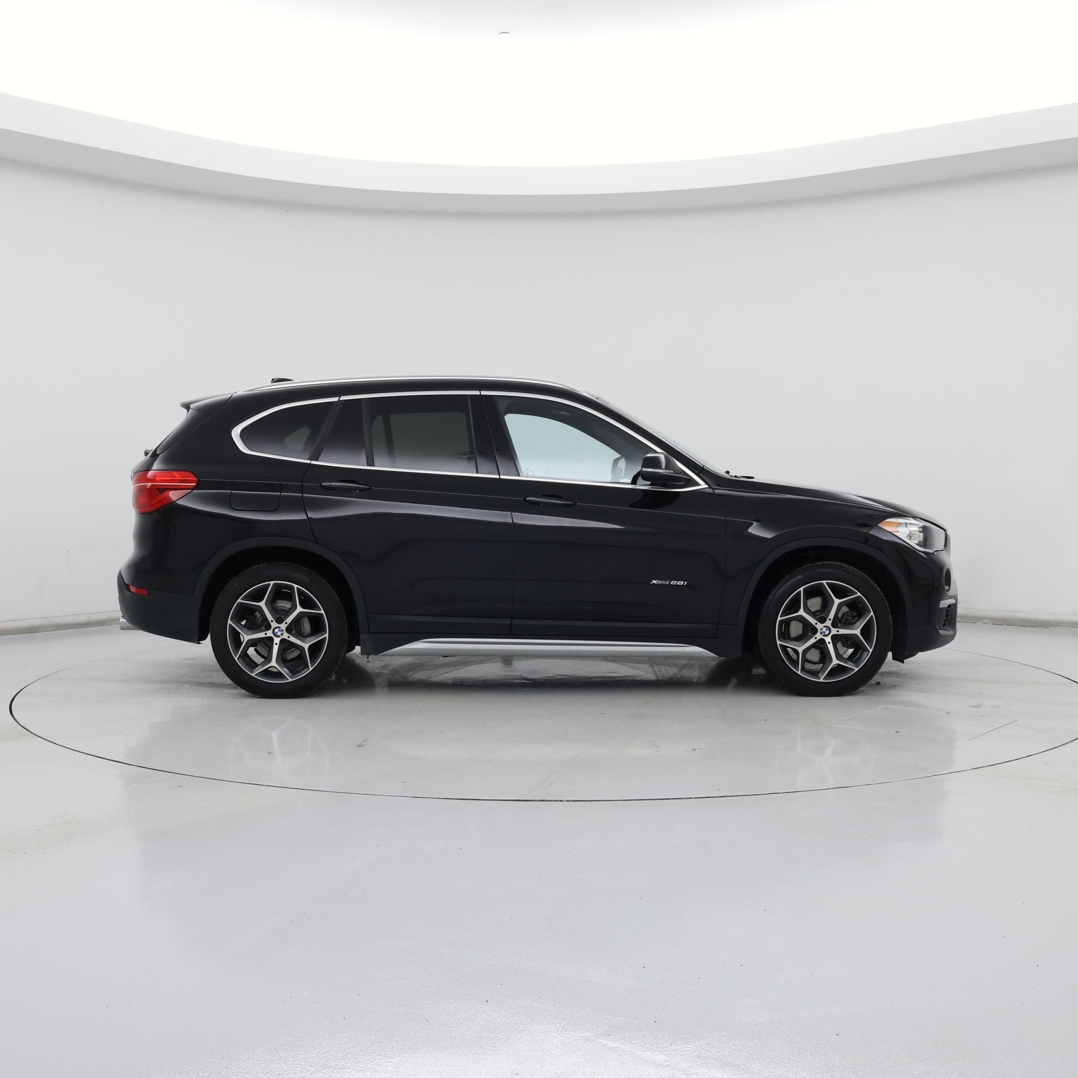 Thumbnail: 2018 BMW X1 - 7