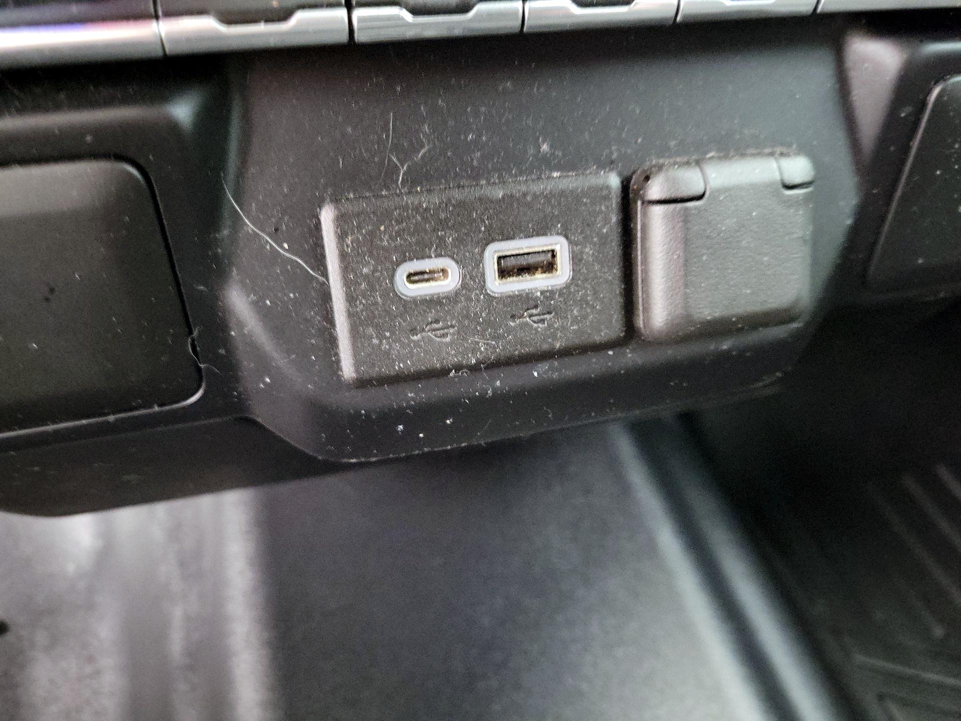 Thumbnail: 2022 GMC Sierra 1500 - 18