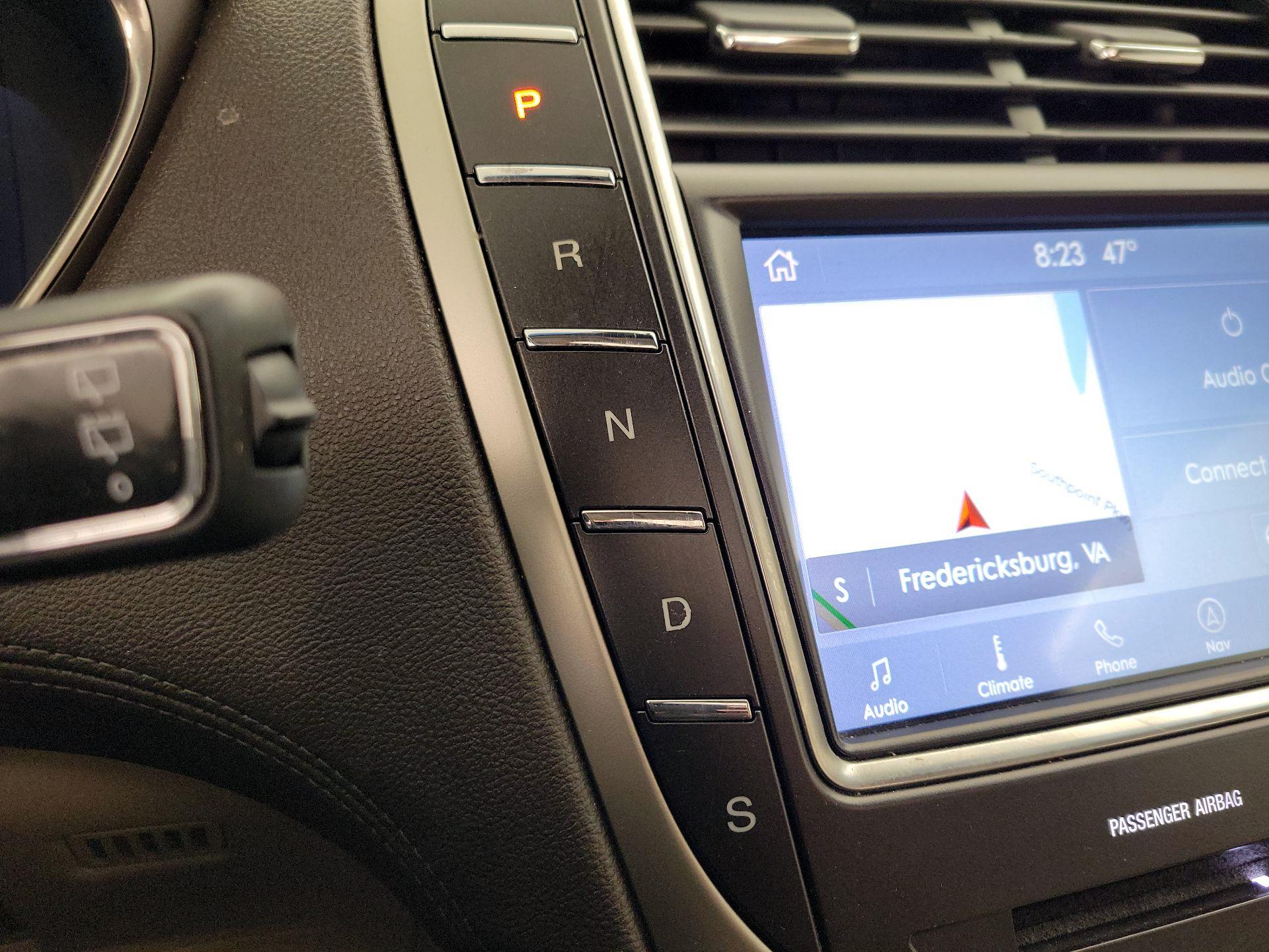 Thumbnail: 2019 Lincoln Nautilus - 18