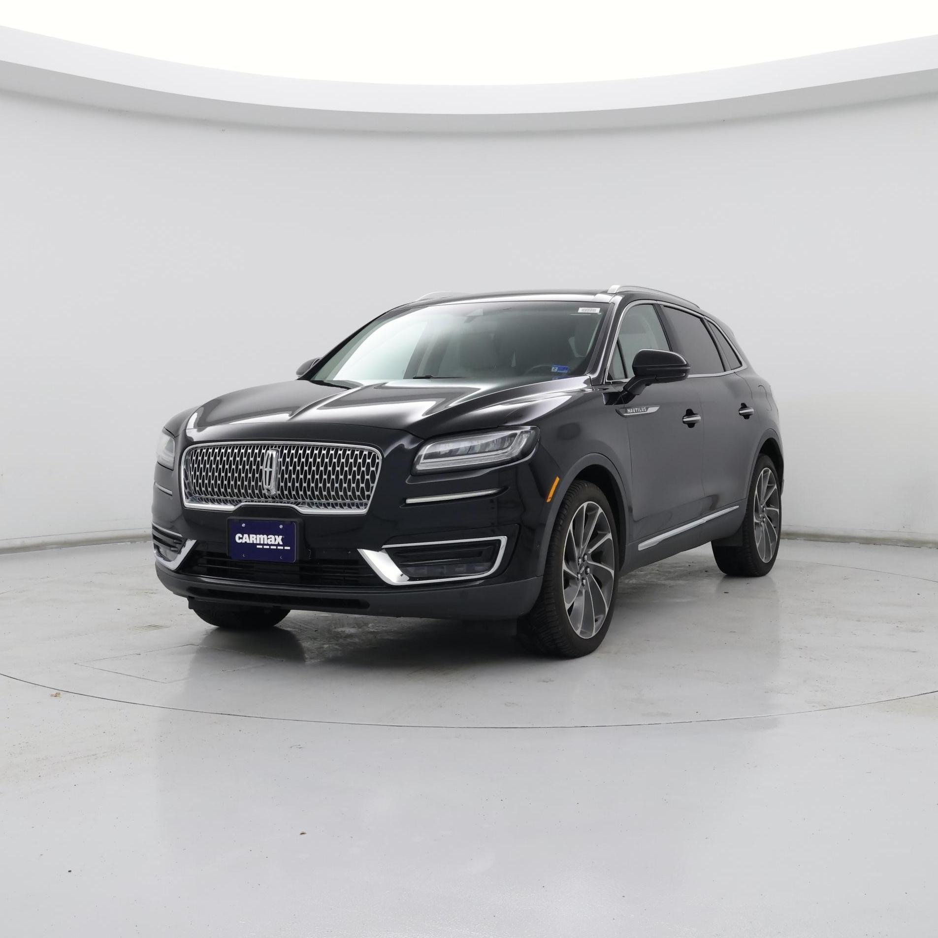 Thumbnail: 2019 Lincoln Nautilus - 4