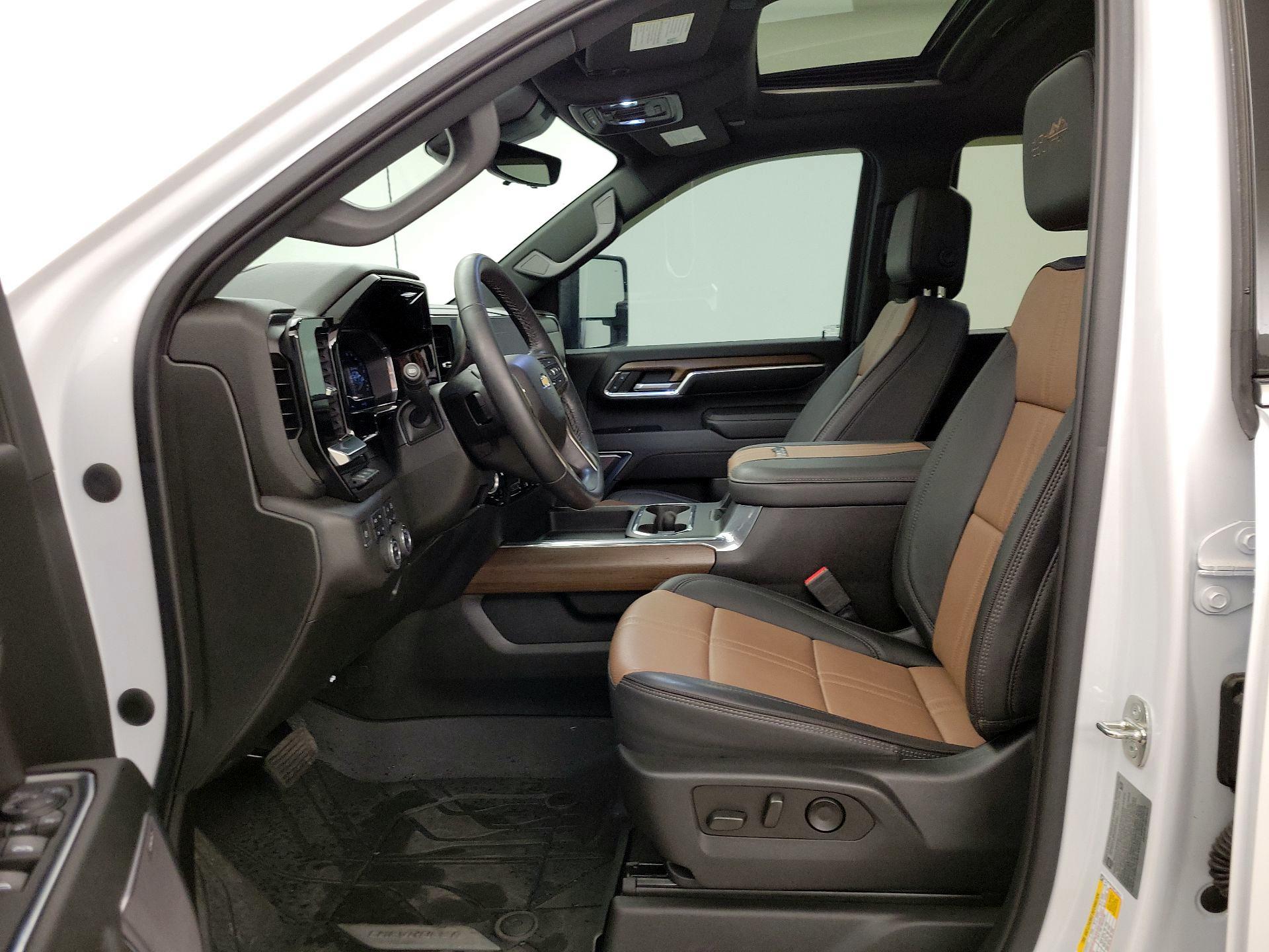 Thumbnail: 2024 Chevrolet Silverado 2500 - 11