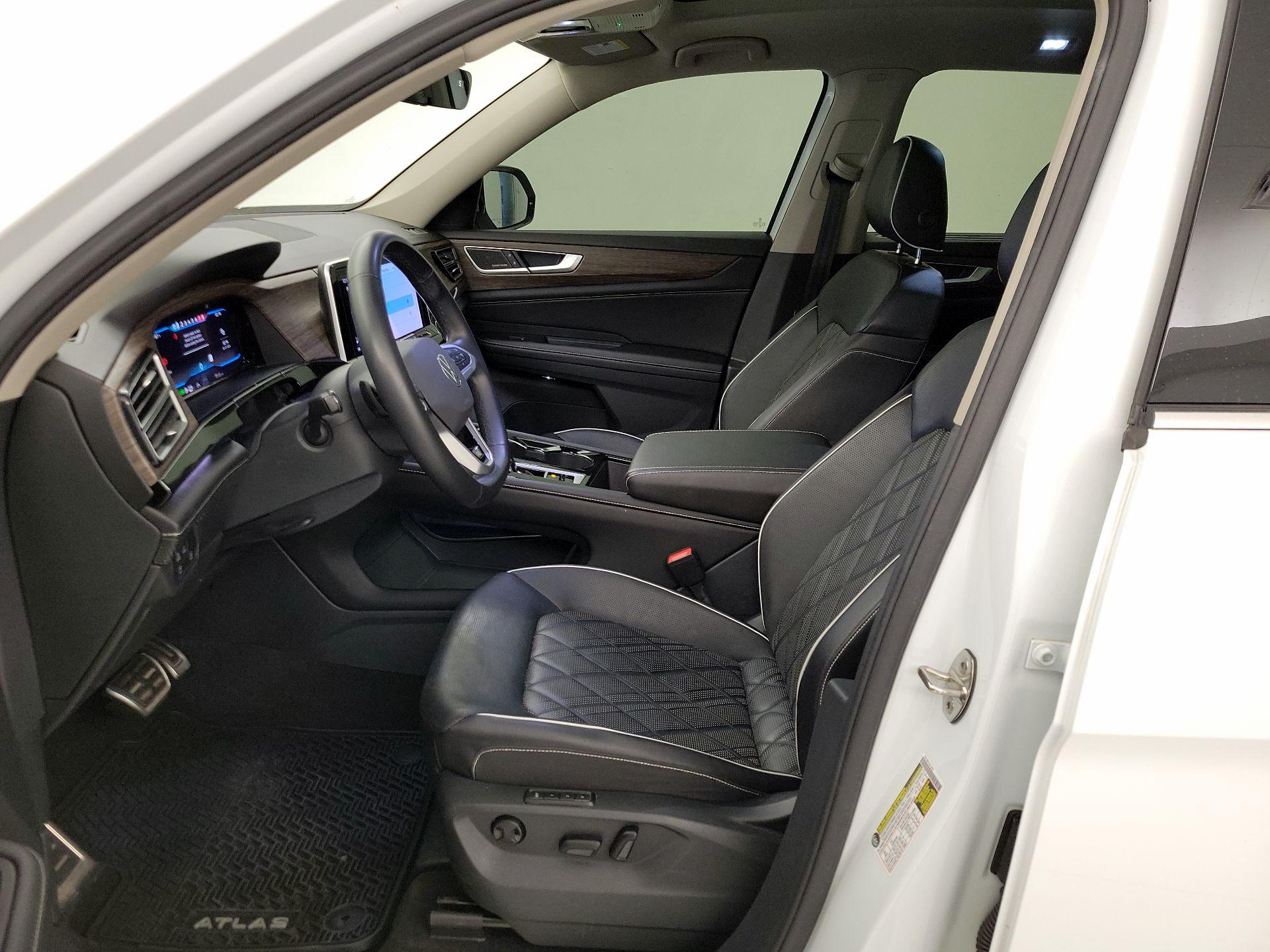 Thumbnail: 2024 Volkswagen Atlas - 11