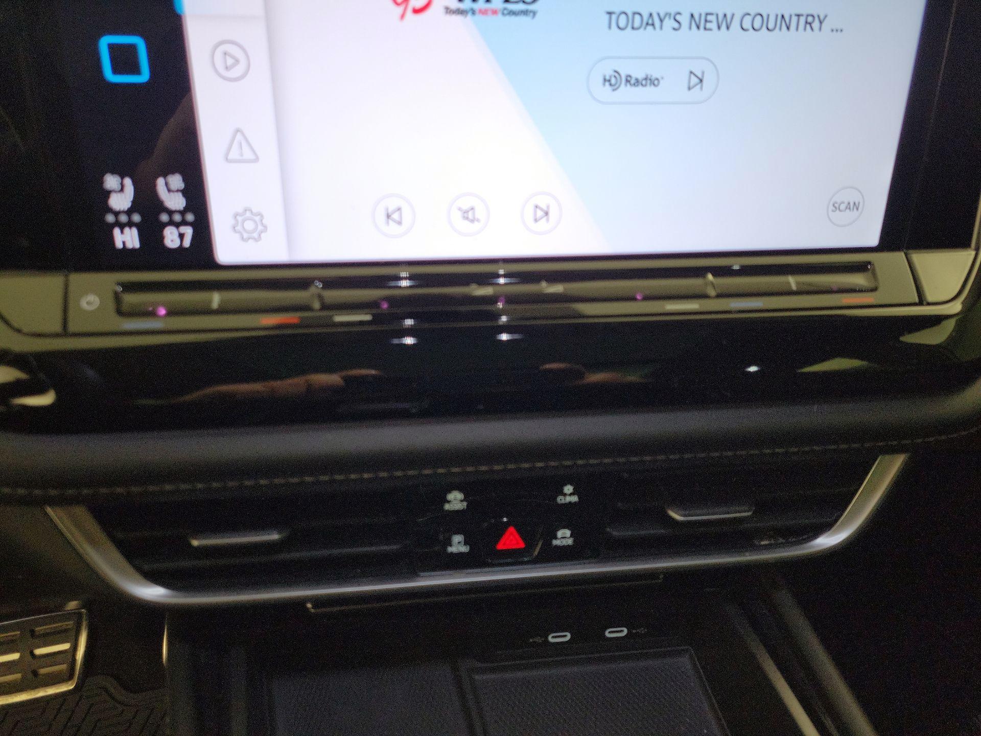 Thumbnail: 2024 Volkswagen Atlas - 16