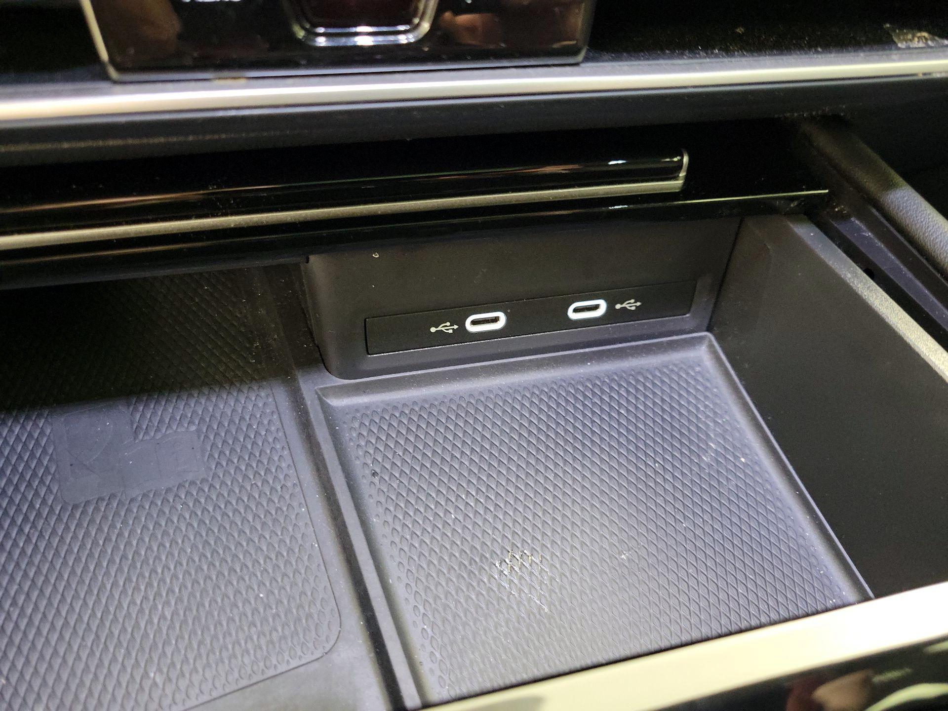 Thumbnail: 2024 Volkswagen Atlas - 18