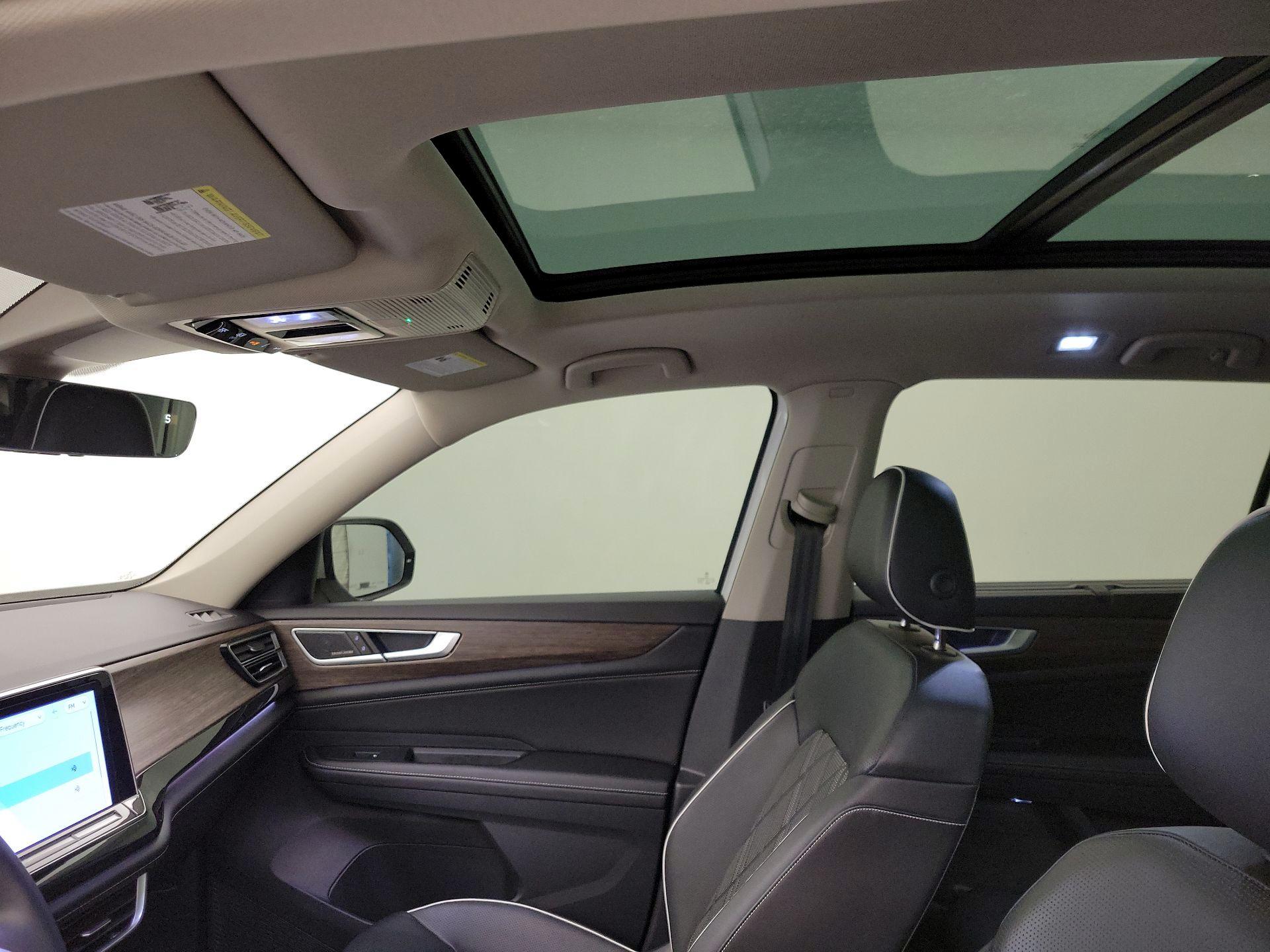 Thumbnail: 2024 Volkswagen Atlas - 19