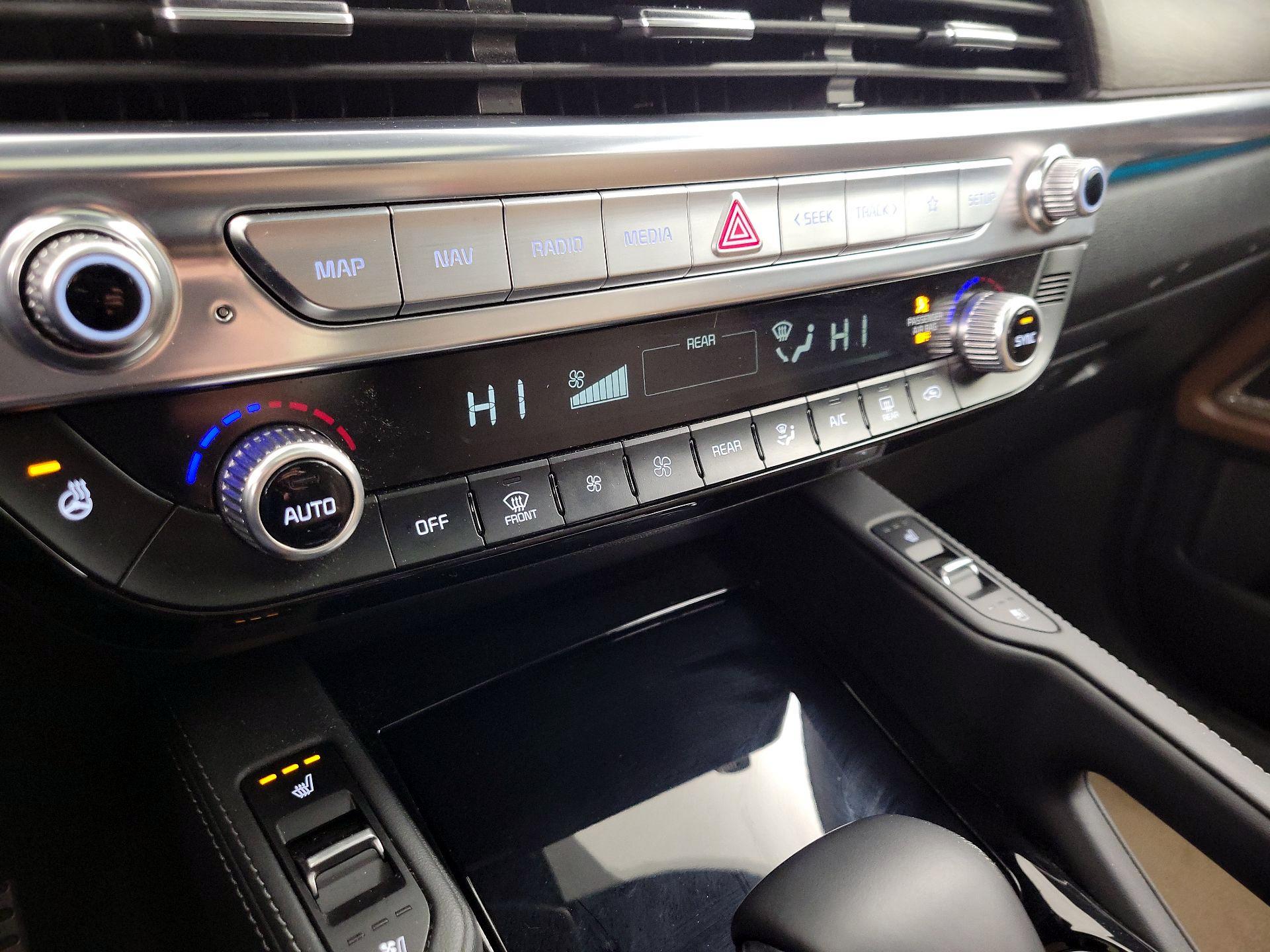 Thumbnail: 2022 Kia Telluride - 17