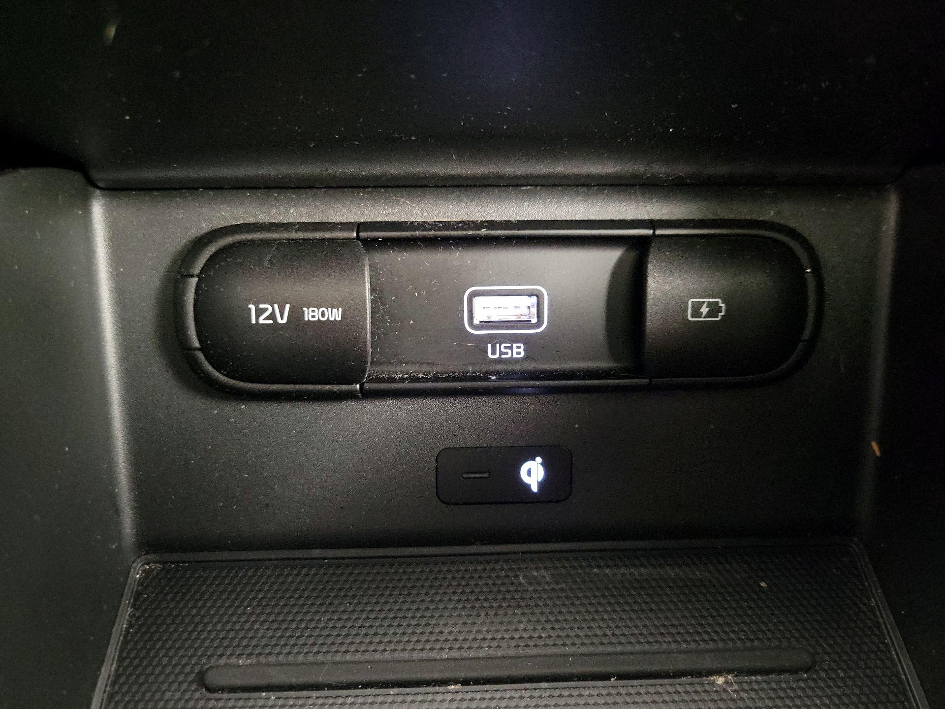 Thumbnail: 2022 Kia Telluride - 19