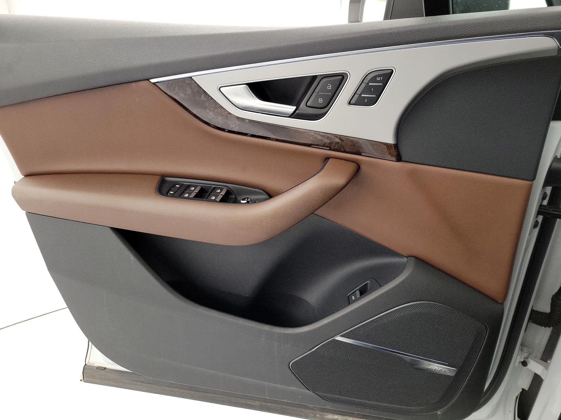 Thumbnail: 2019 Audi Q7 - 12