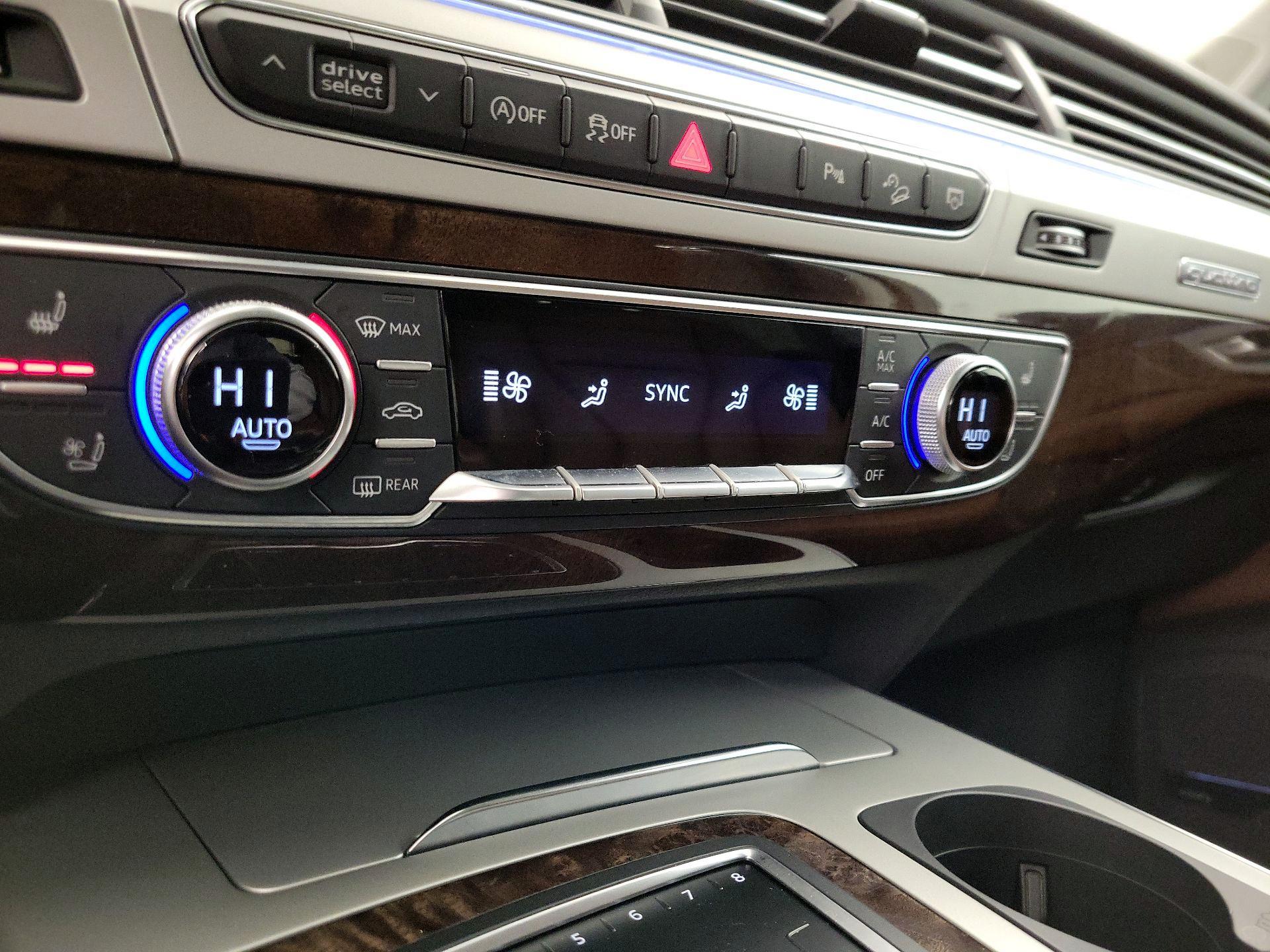 Thumbnail: 2019 Audi Q7 - 17