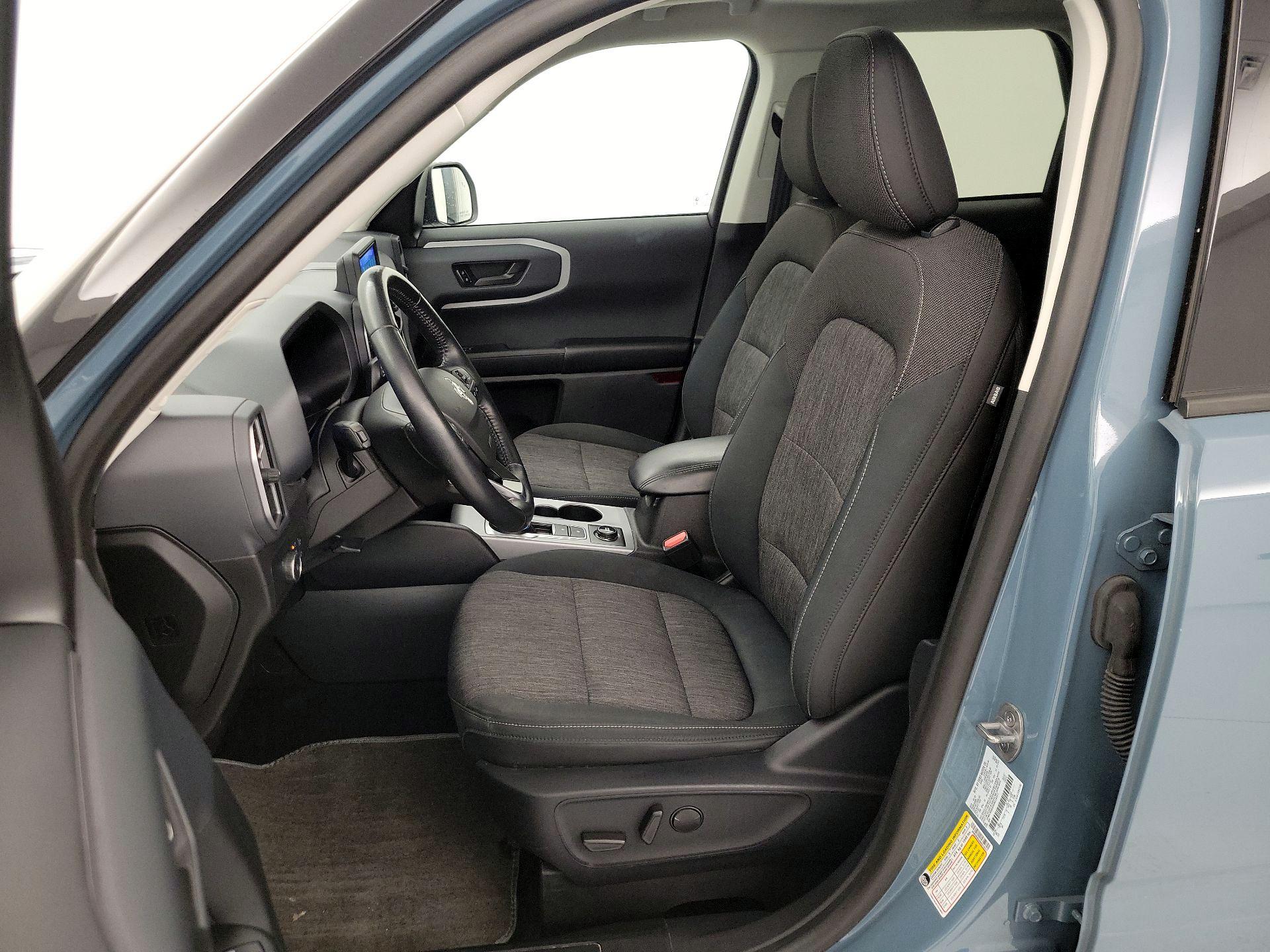 Thumbnail: 2022 Ford Bronco Sport - 11