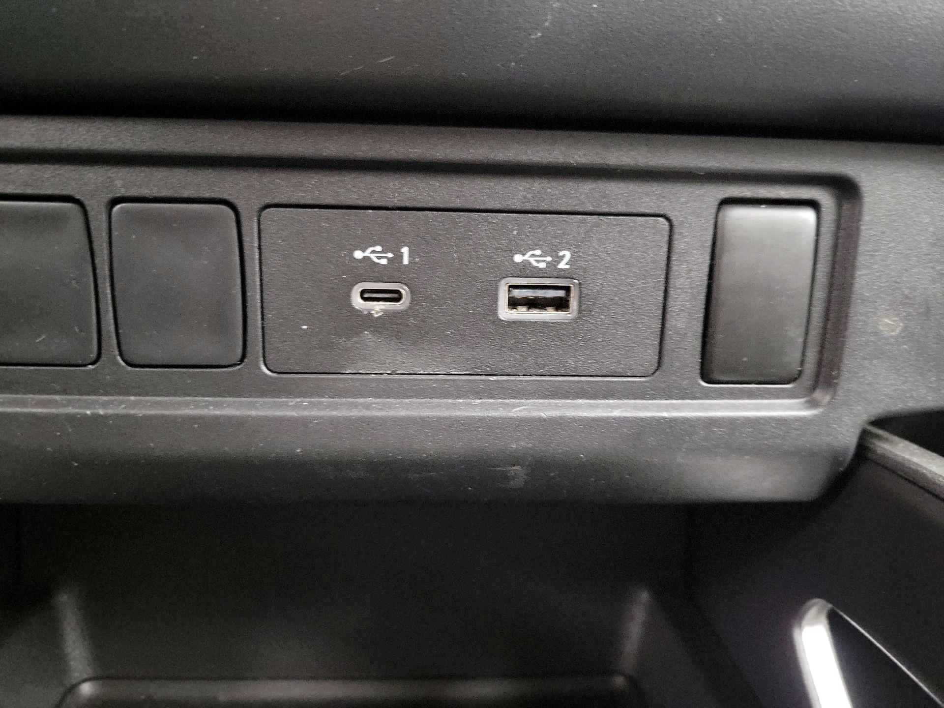 Thumbnail: 2022 Nissan Frontier - 18