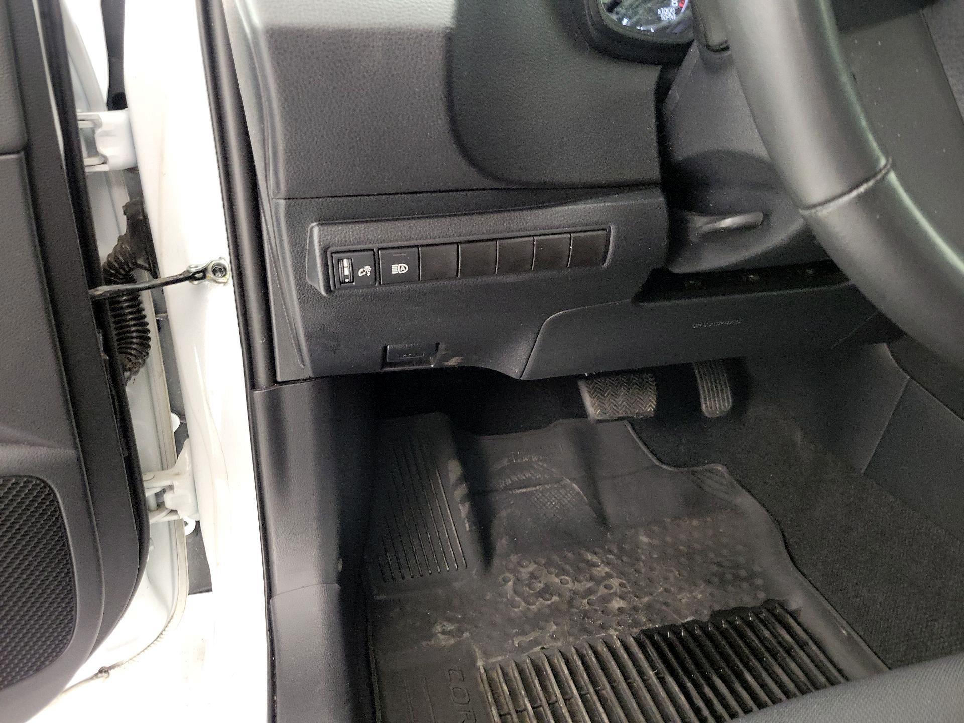 Thumbnail: 2024 Toyota Corolla - 13