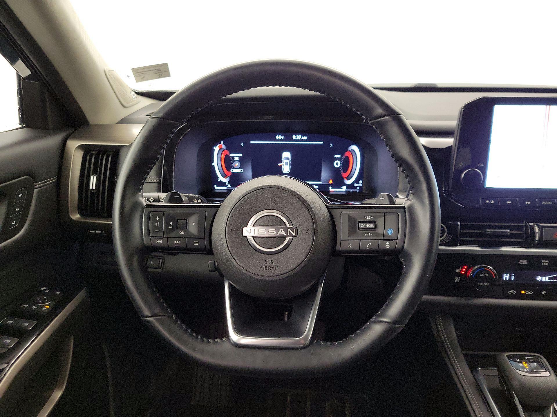 Thumbnail: 2023 Nissan Pathfinder - 10