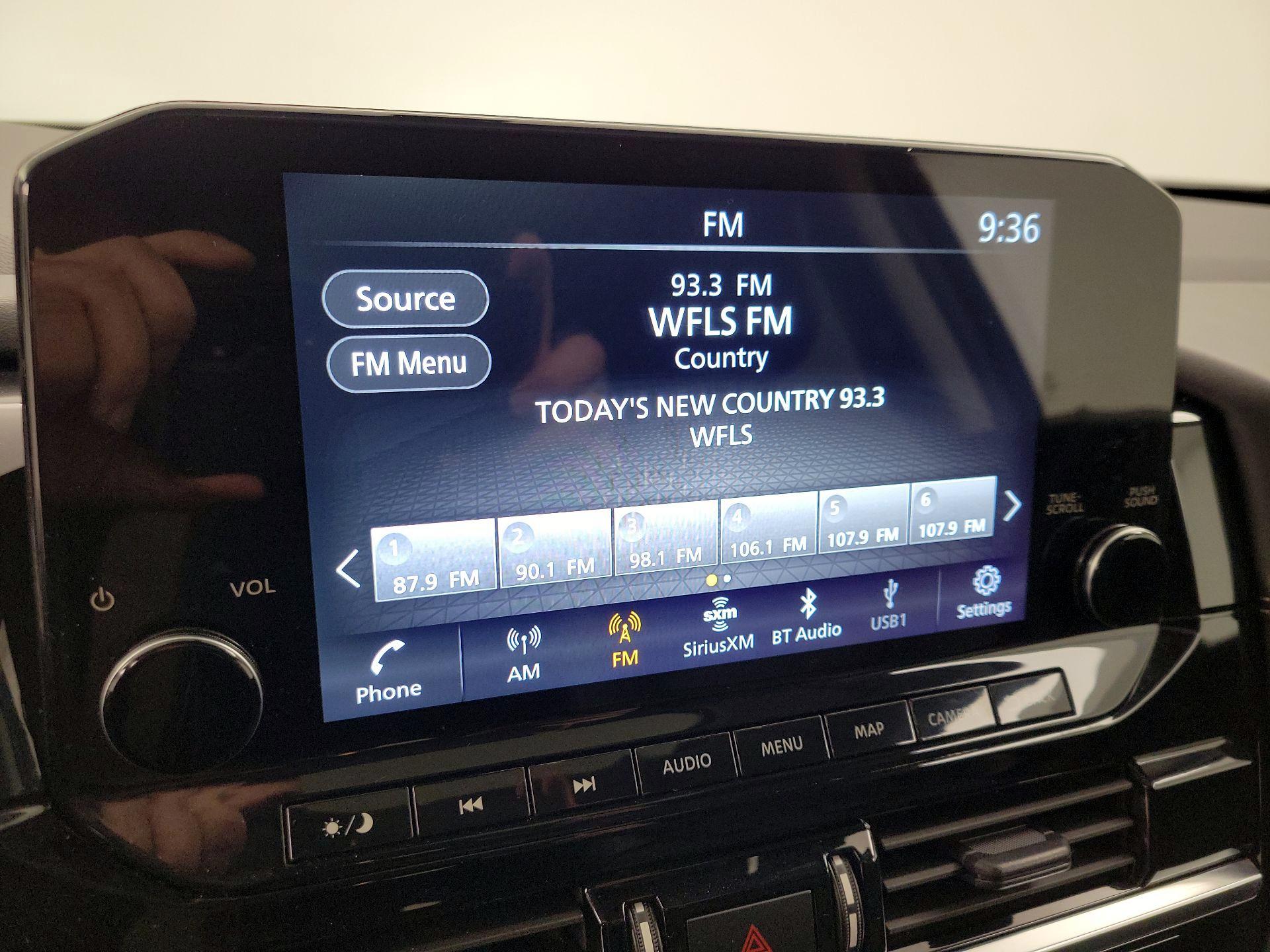 Thumbnail: 2023 Nissan Pathfinder - 16