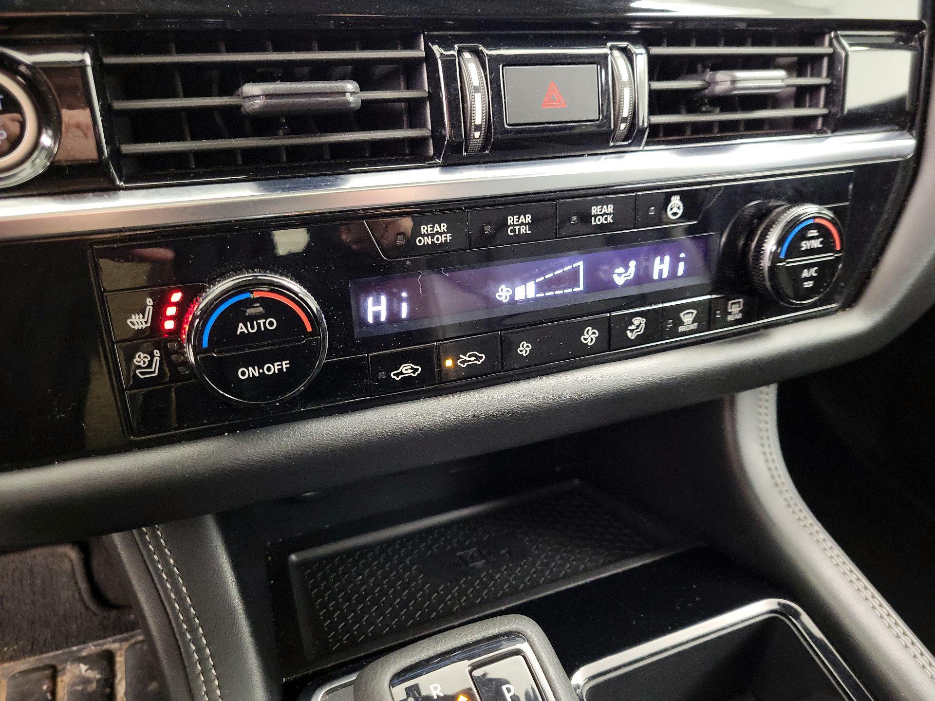 Thumbnail: 2023 Nissan Pathfinder - 17