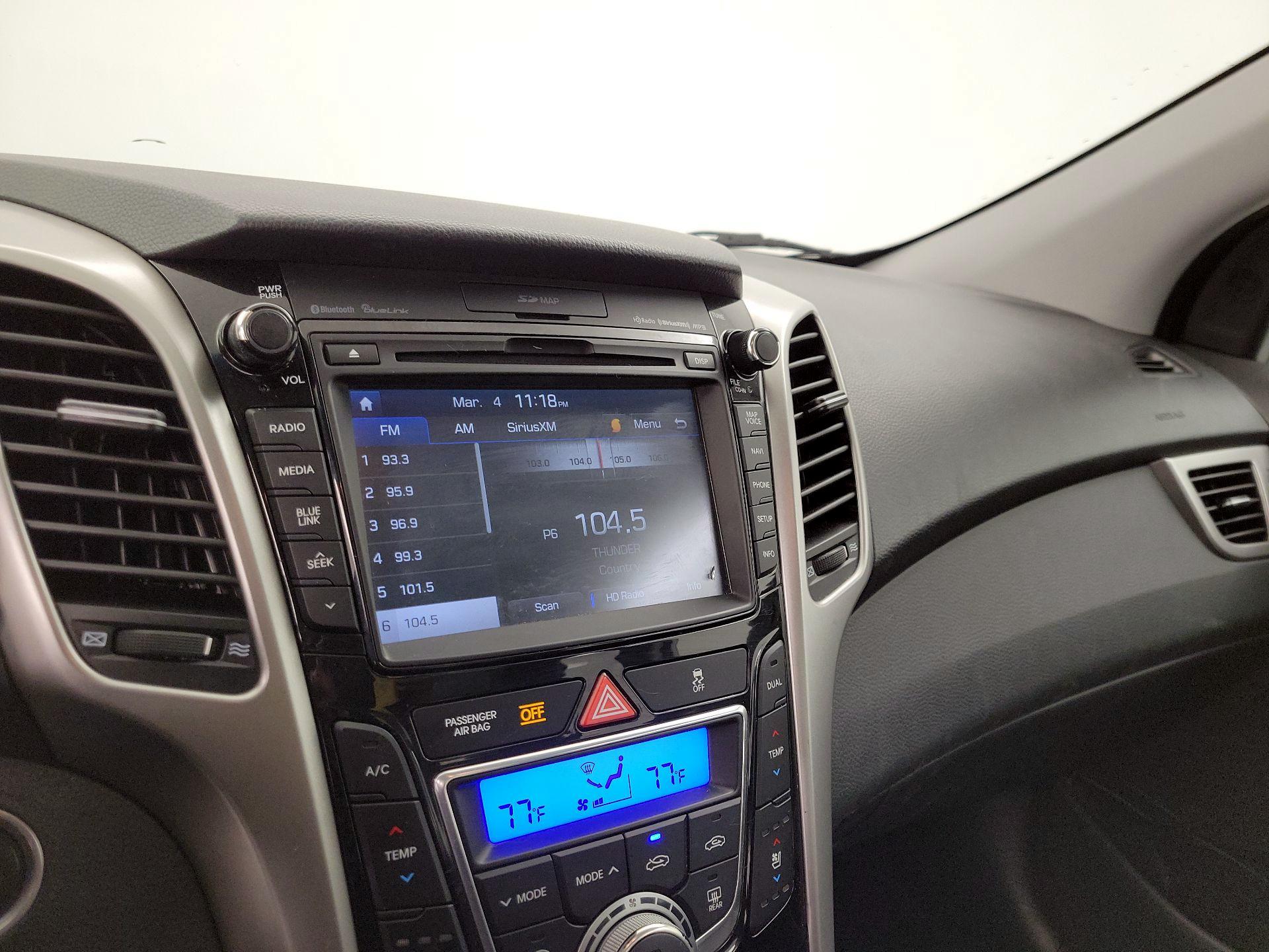 Thumbnail: 2017 Hyundai Elantra - 16