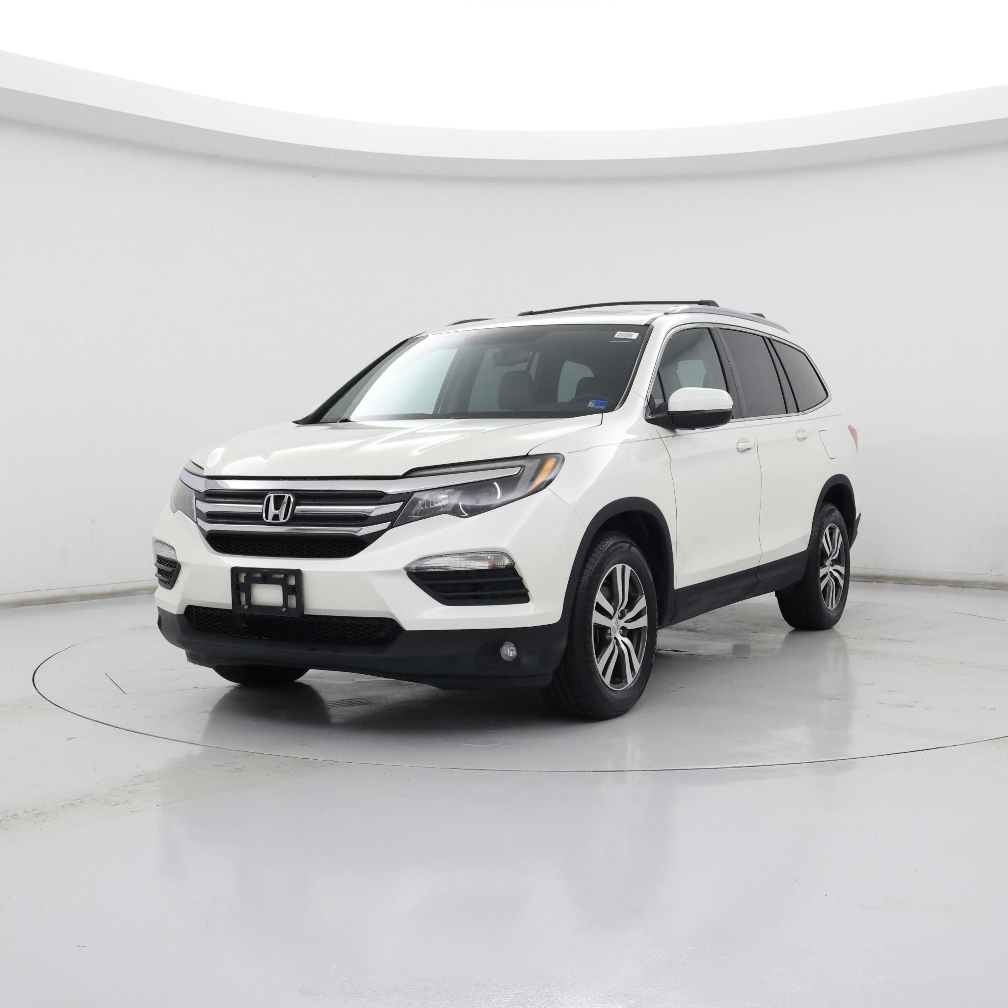 Thumbnail: 2016 Honda Pilot - 4