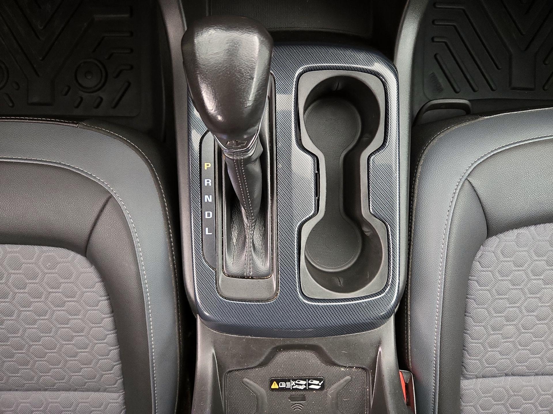 Thumbnail: 2022 Chevrolet Colorado - 17