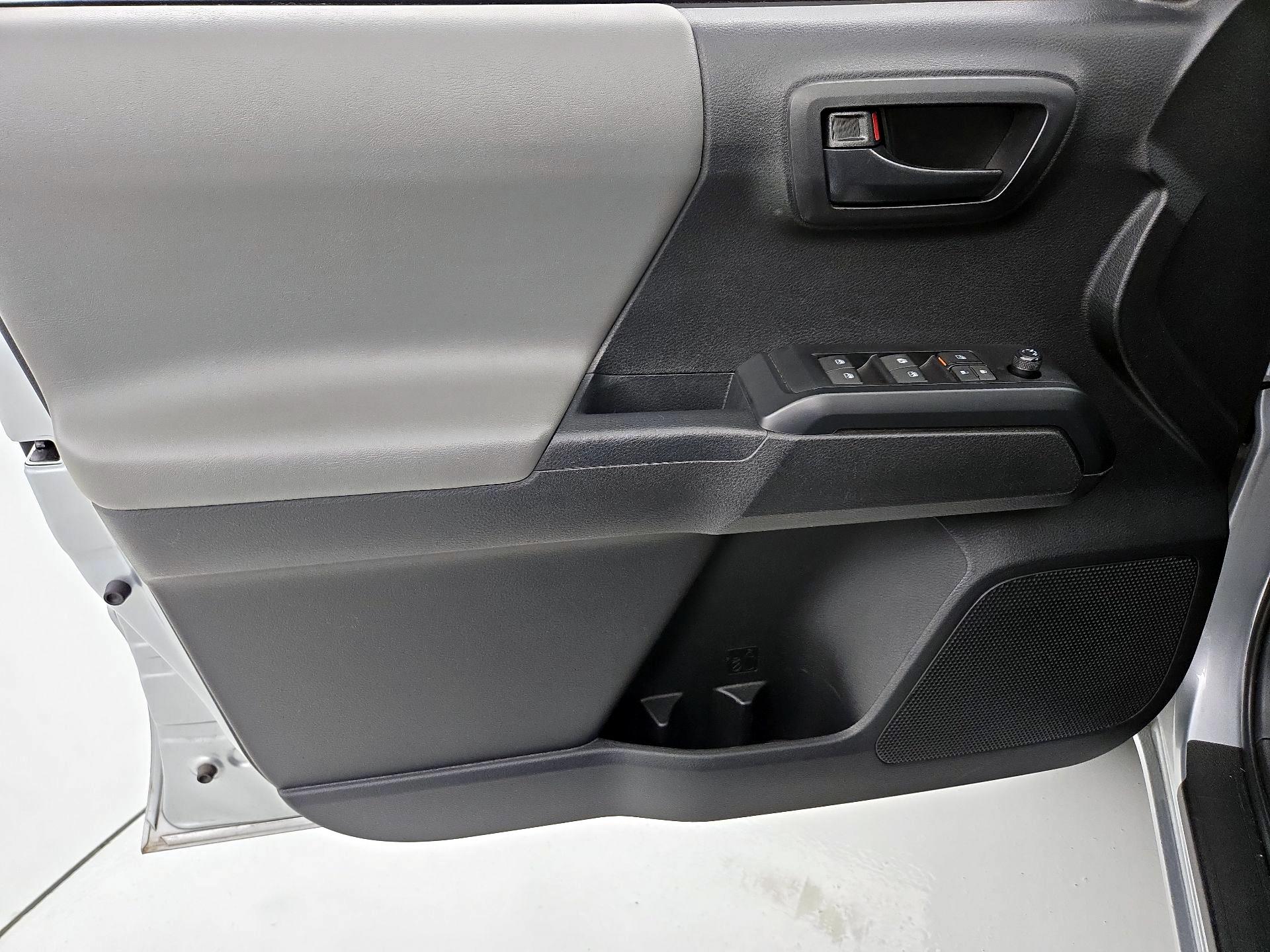 Thumbnail: 2023 Toyota Tacoma - 12