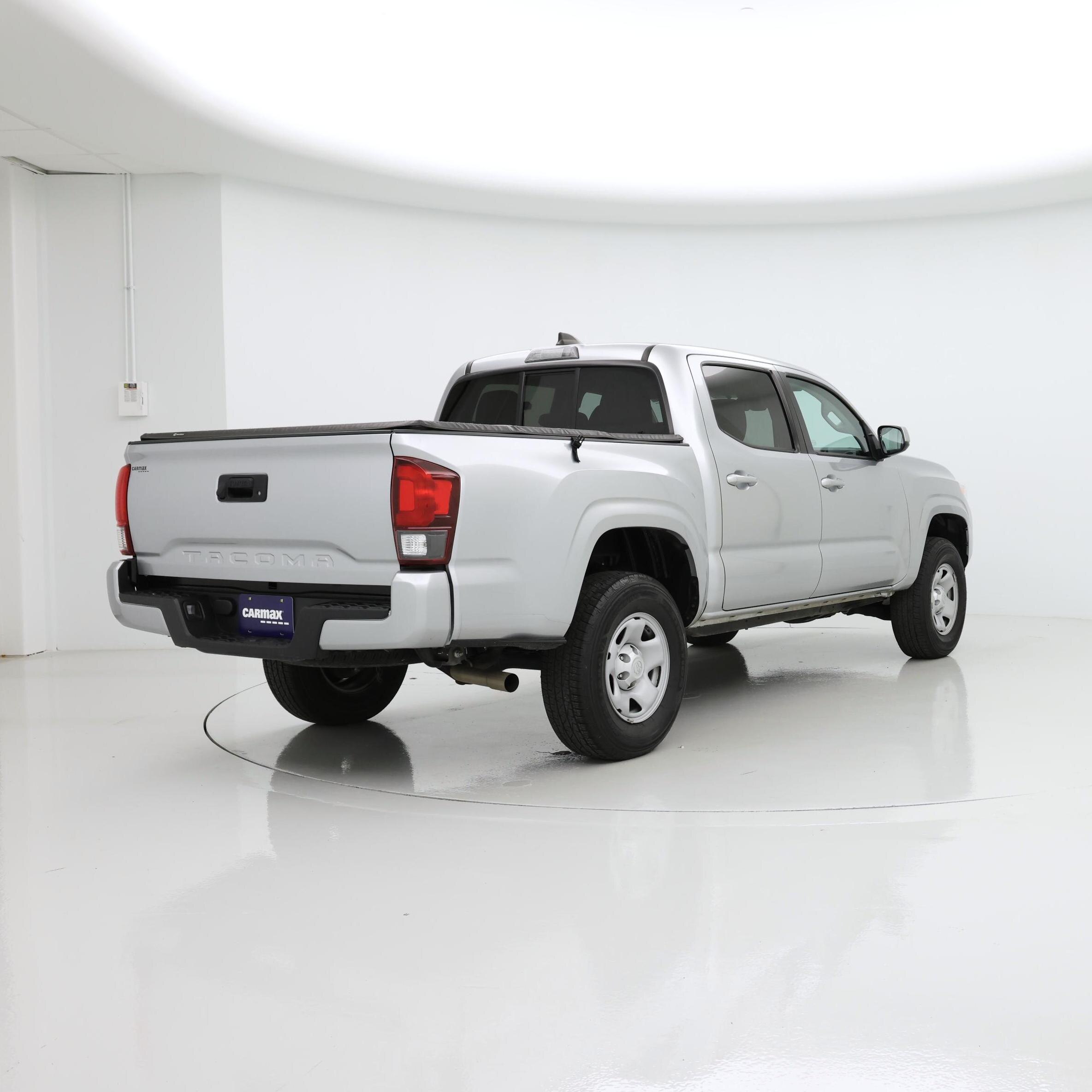 Thumbnail: 2023 Toyota Tacoma - 8