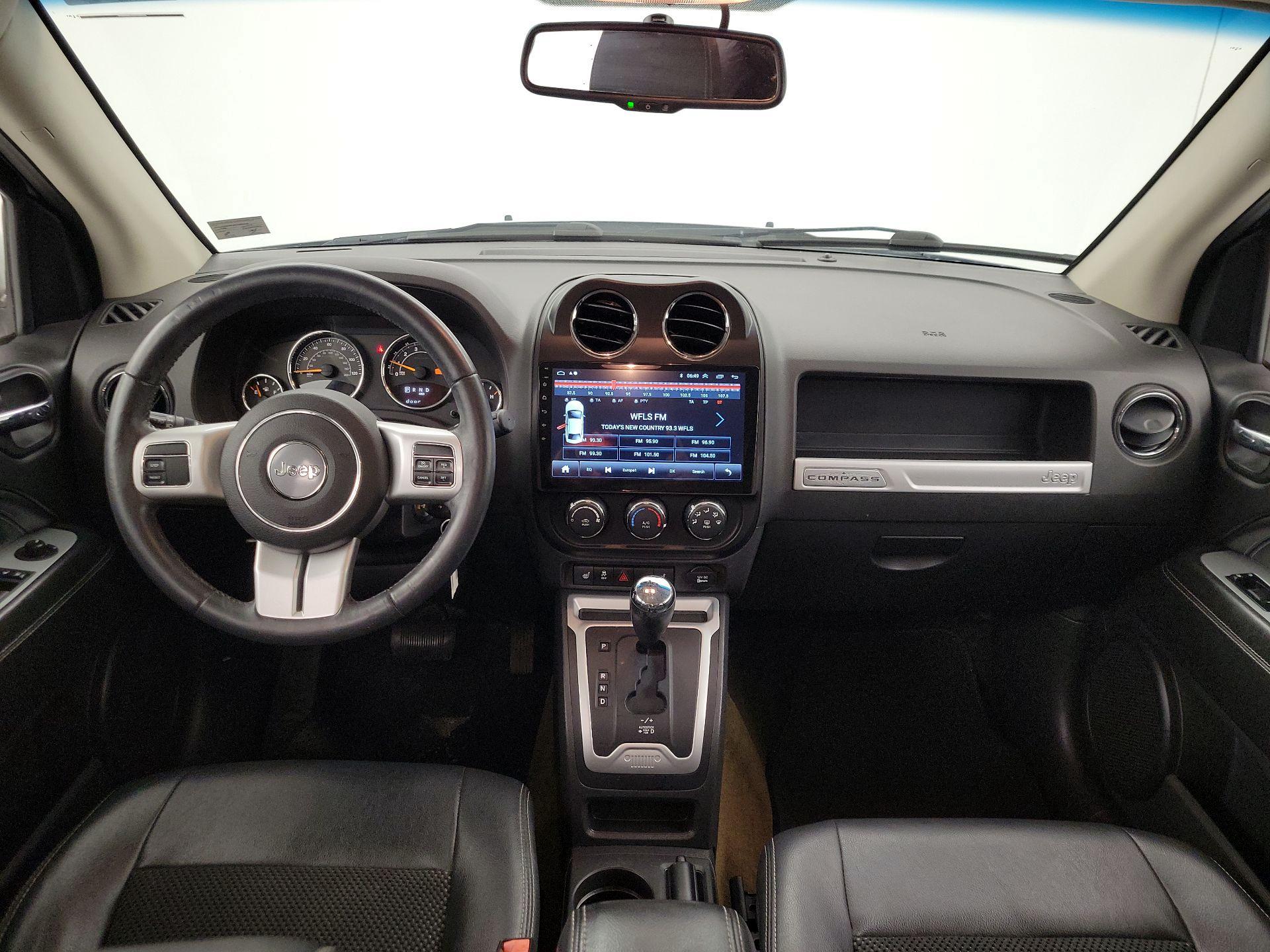 Thumbnail: 2016 Jeep Compass - 9