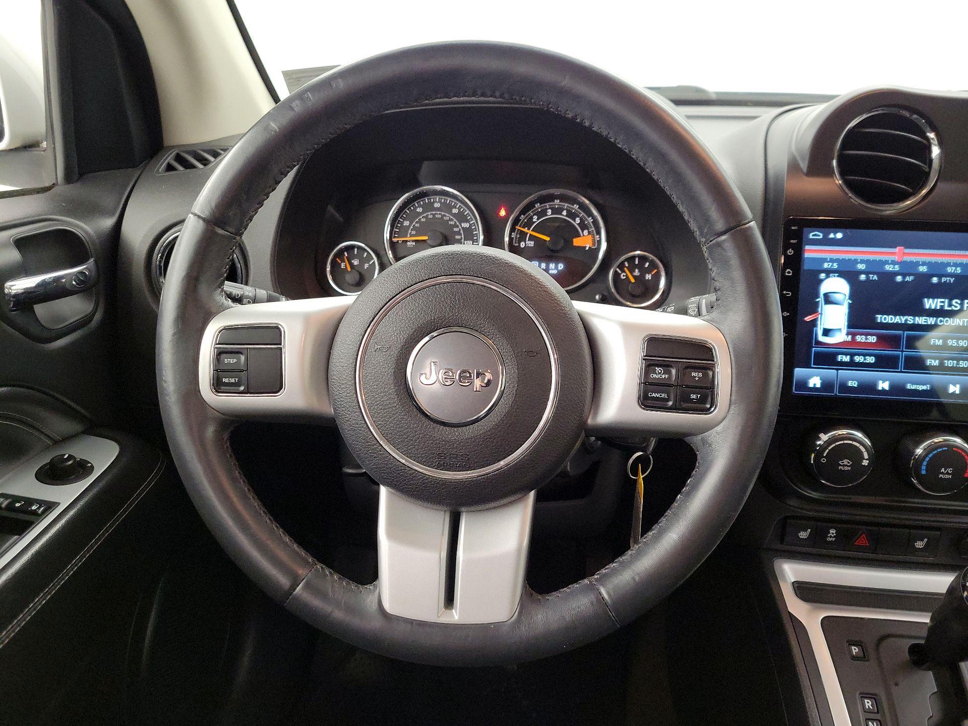 Thumbnail: 2016 Jeep Compass - 10