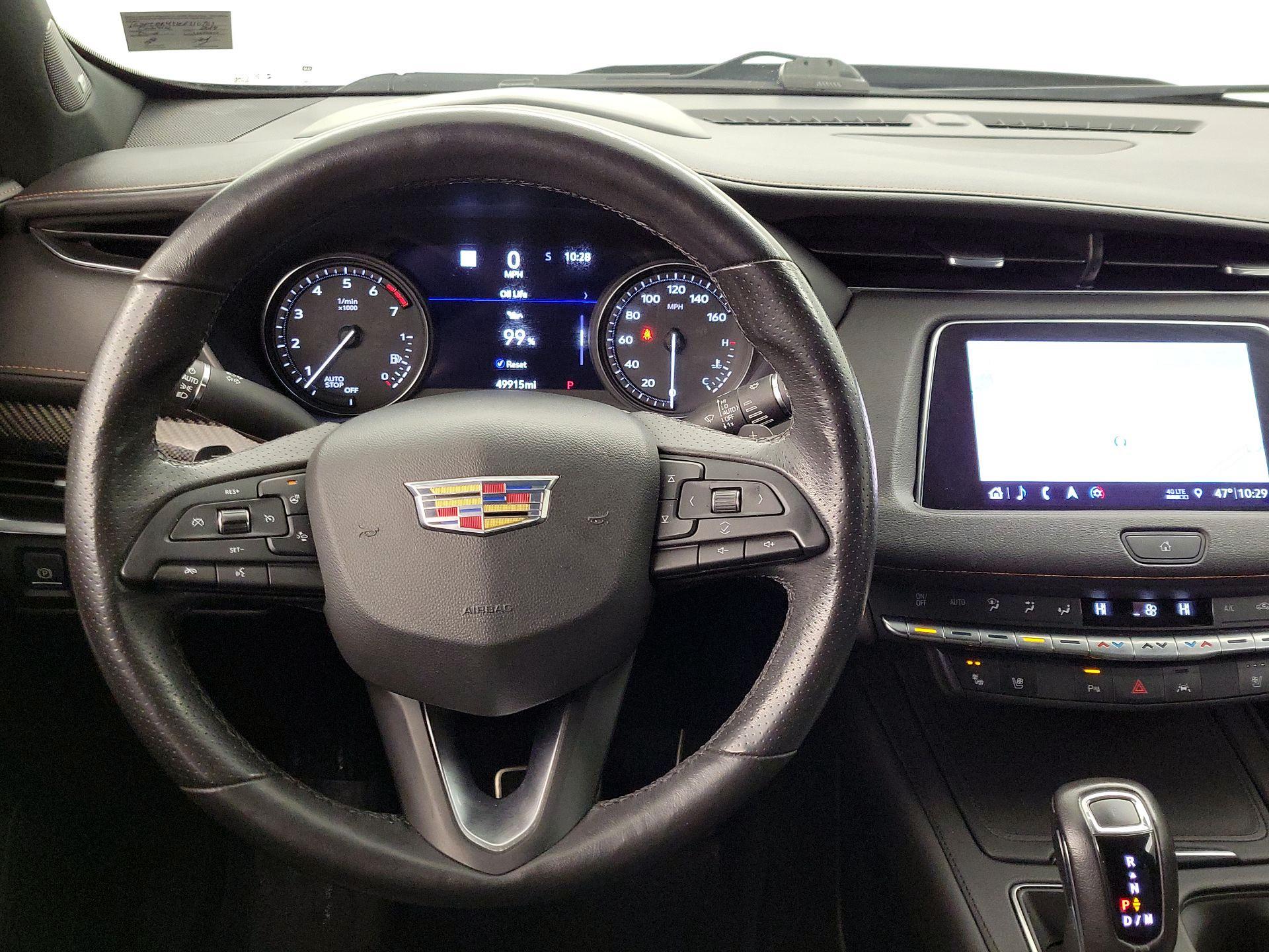 Thumbnail: 2019 Cadillac XT4 - 10