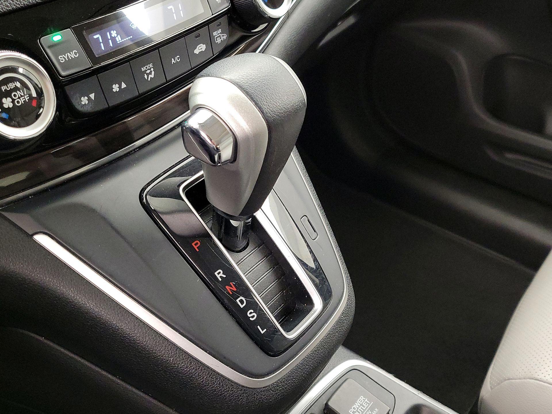 Thumbnail: 2015 Honda CR-V - 17