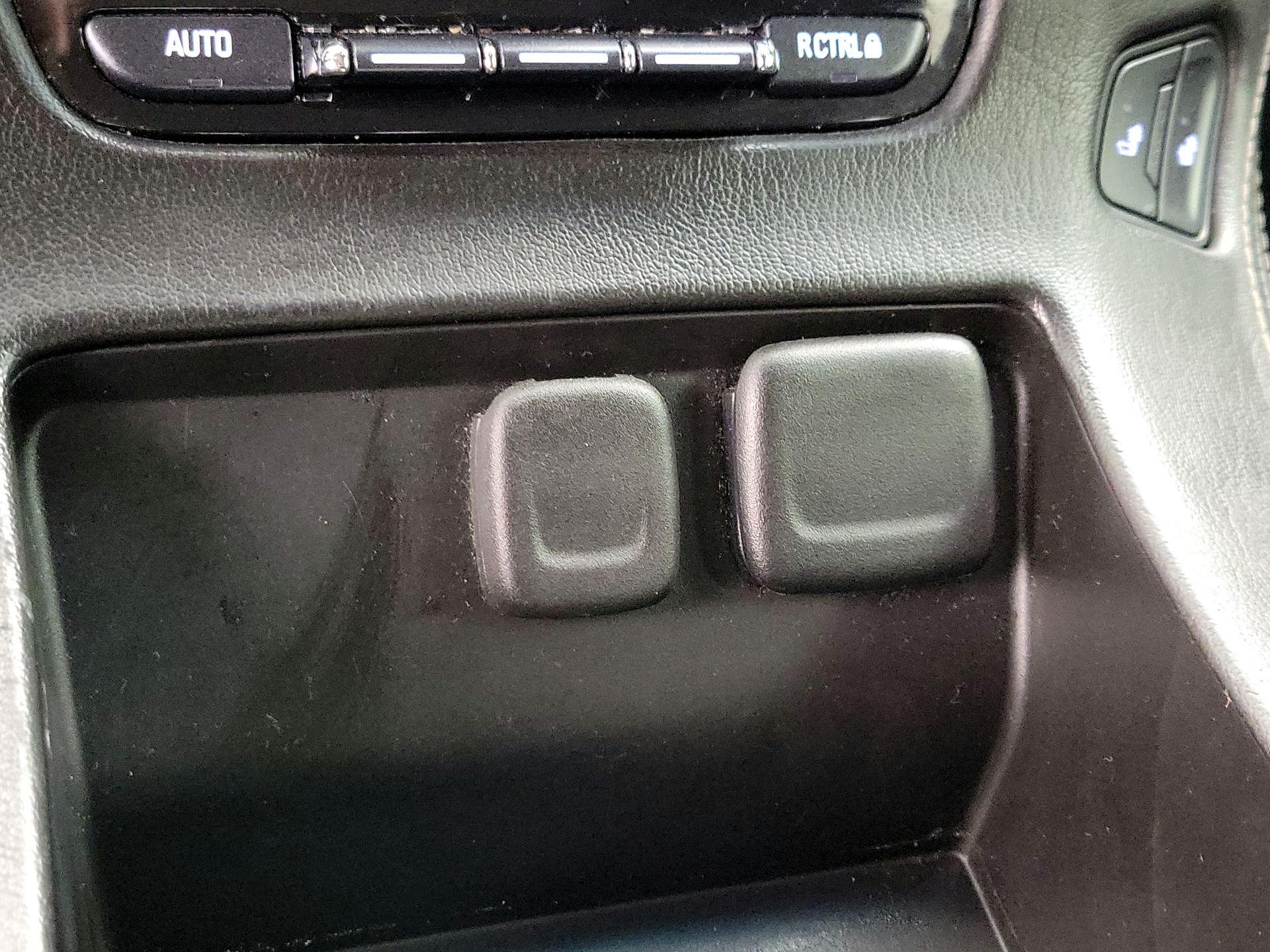 Thumbnail: 2016 Chevrolet Tahoe - 19