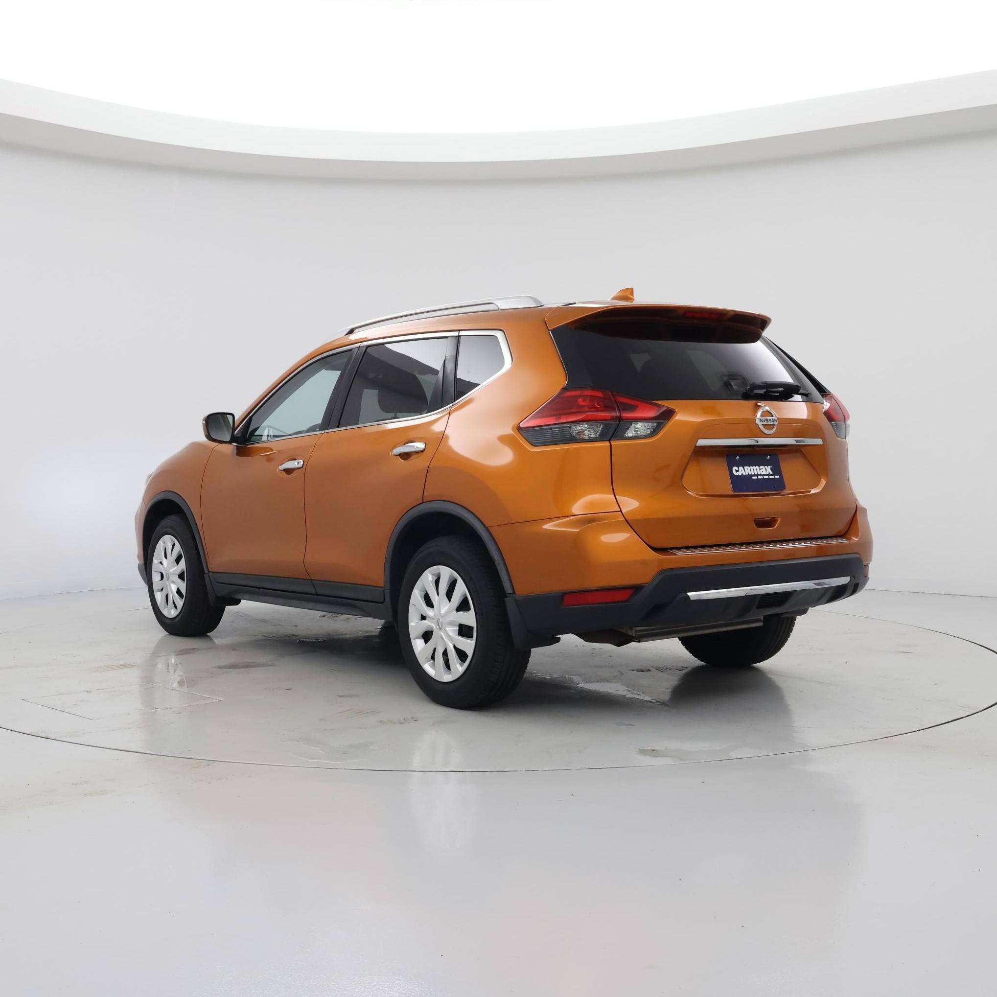 Thumbnail: 2017 Nissan Rogue - 2