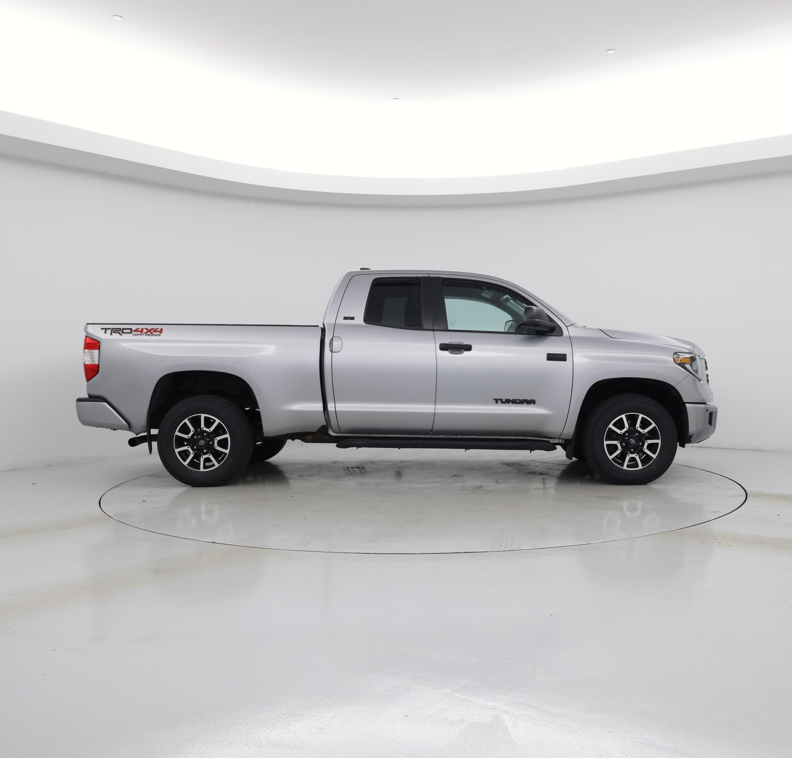 Thumbnail: 2021 Toyota Tundra - 7