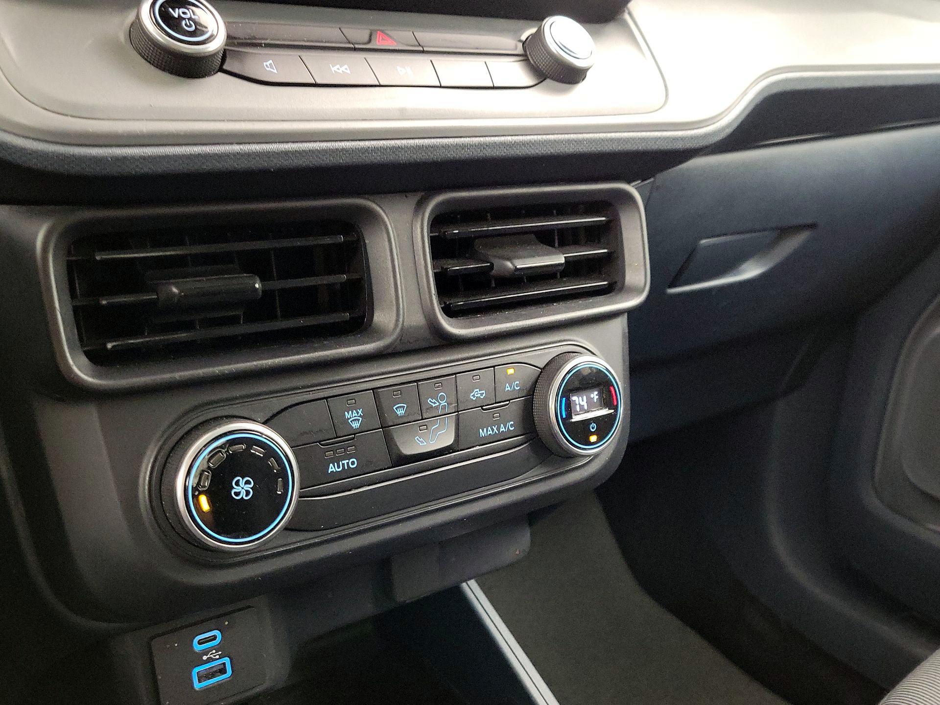 Thumbnail: 2022 Ford Maverick - 16