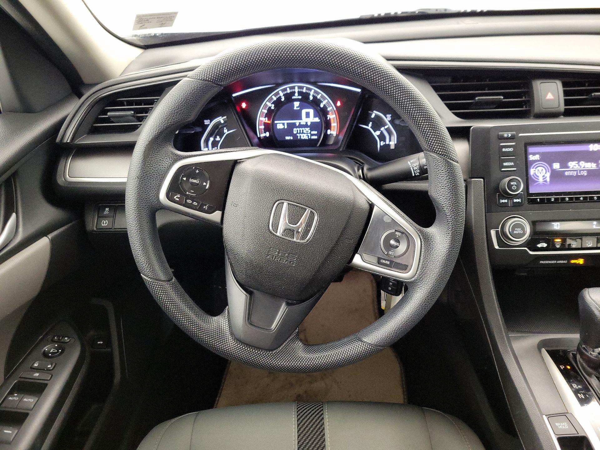 Thumbnail: 2016 Honda Civic - 10