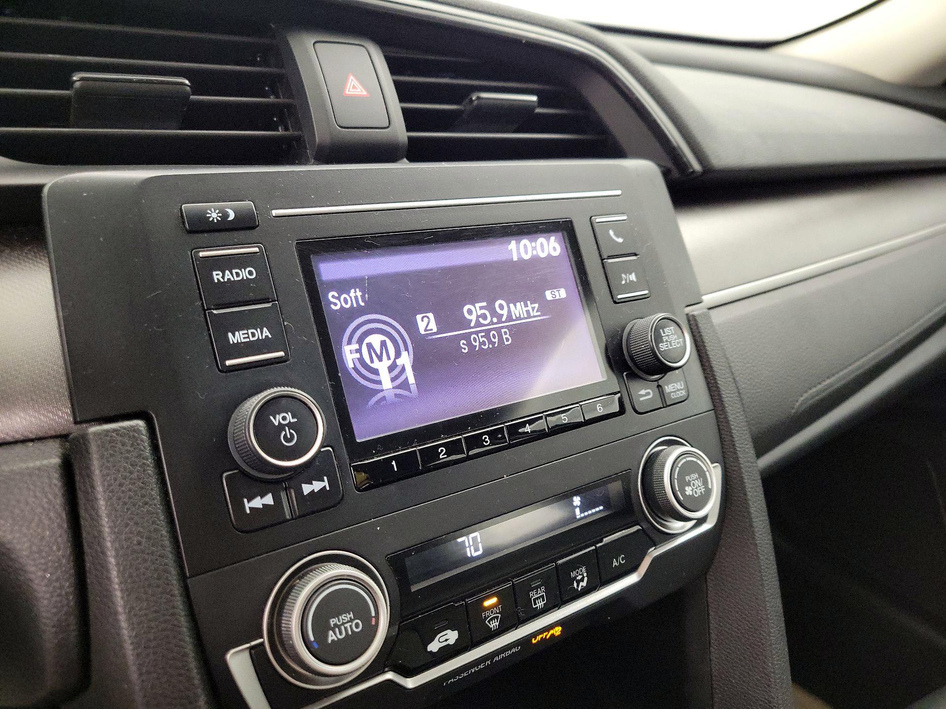 Thumbnail: 2016 Honda Civic - 15