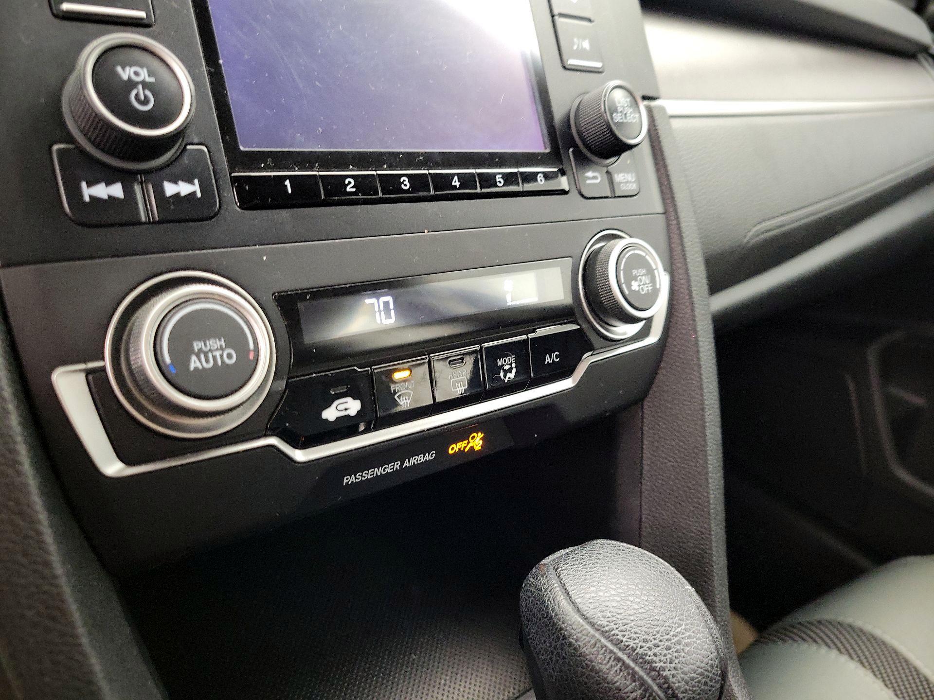 Thumbnail: 2016 Honda Civic - 16