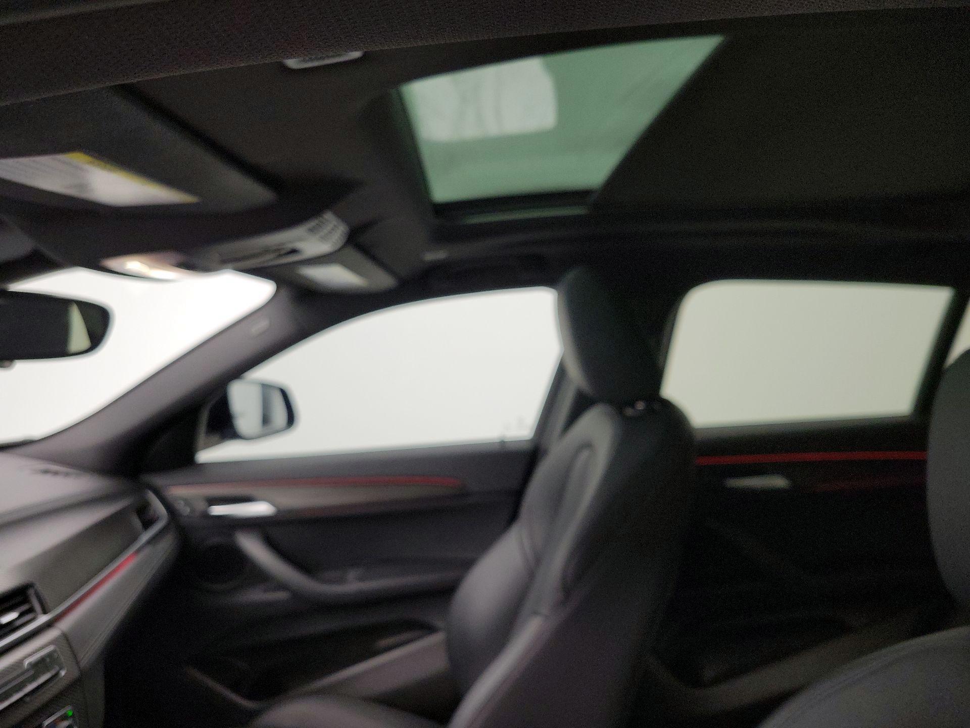 Thumbnail: 2022 BMW X2 - 20