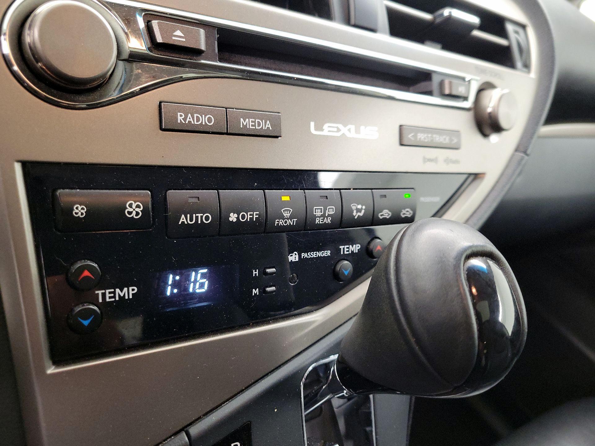 Thumbnail: 2015 Lexus RX - 16