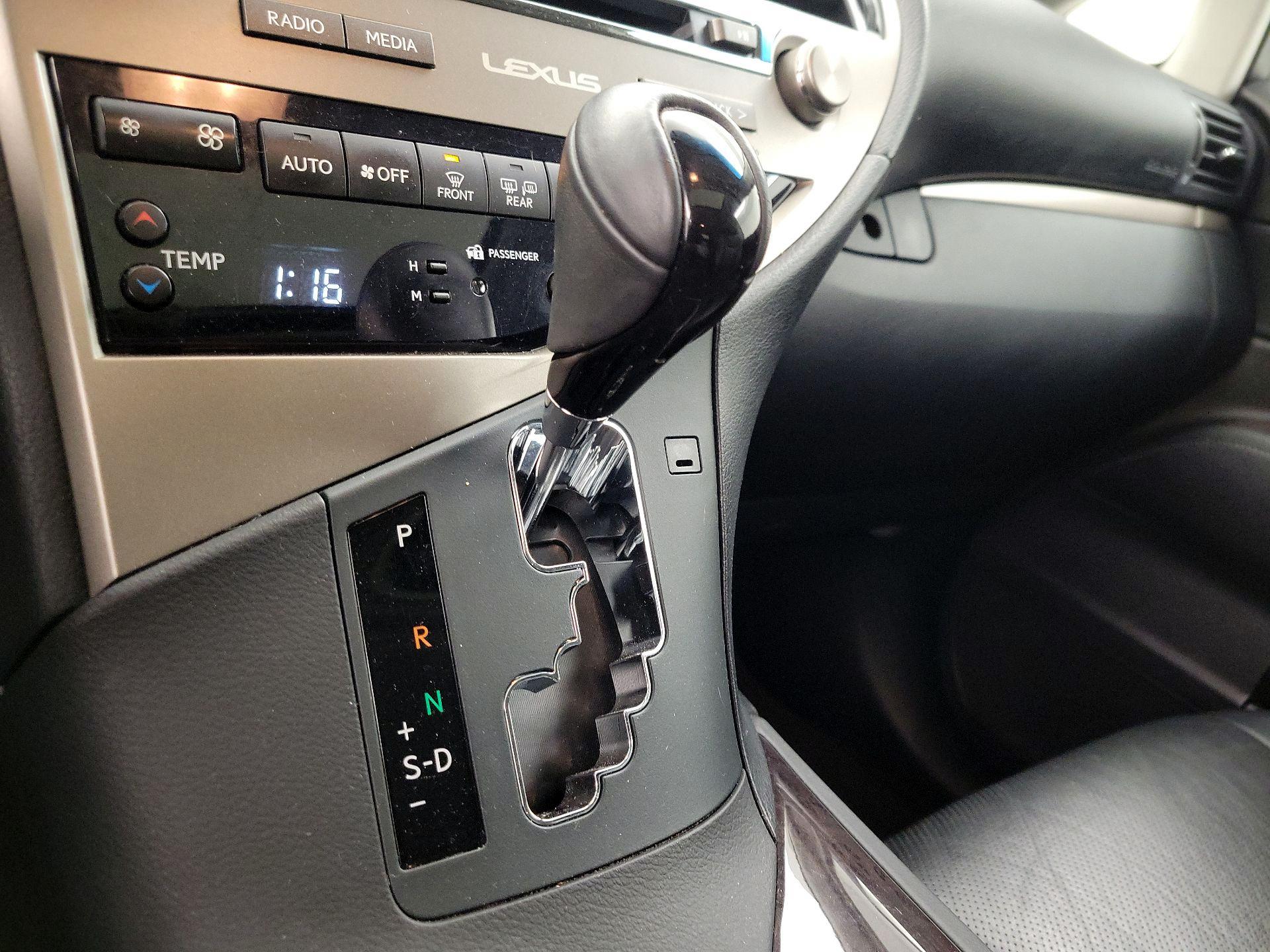 Thumbnail: 2015 Lexus RX - 17